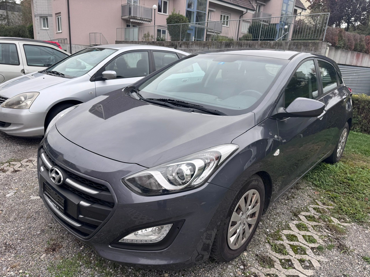 HYUNDAI i30 1.4 Pica-image-1