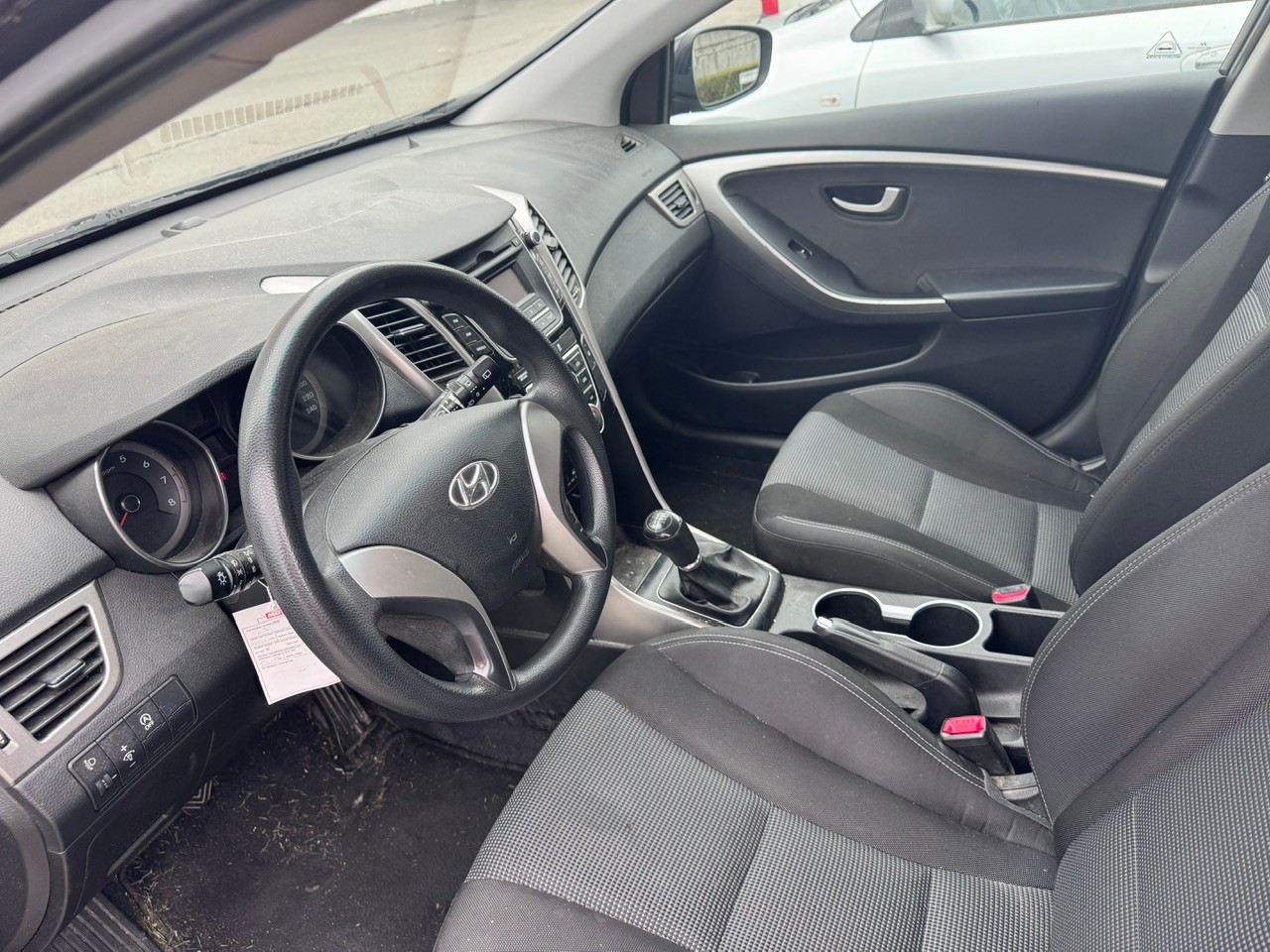HYUNDAI i30 1.4 Pica-image-6