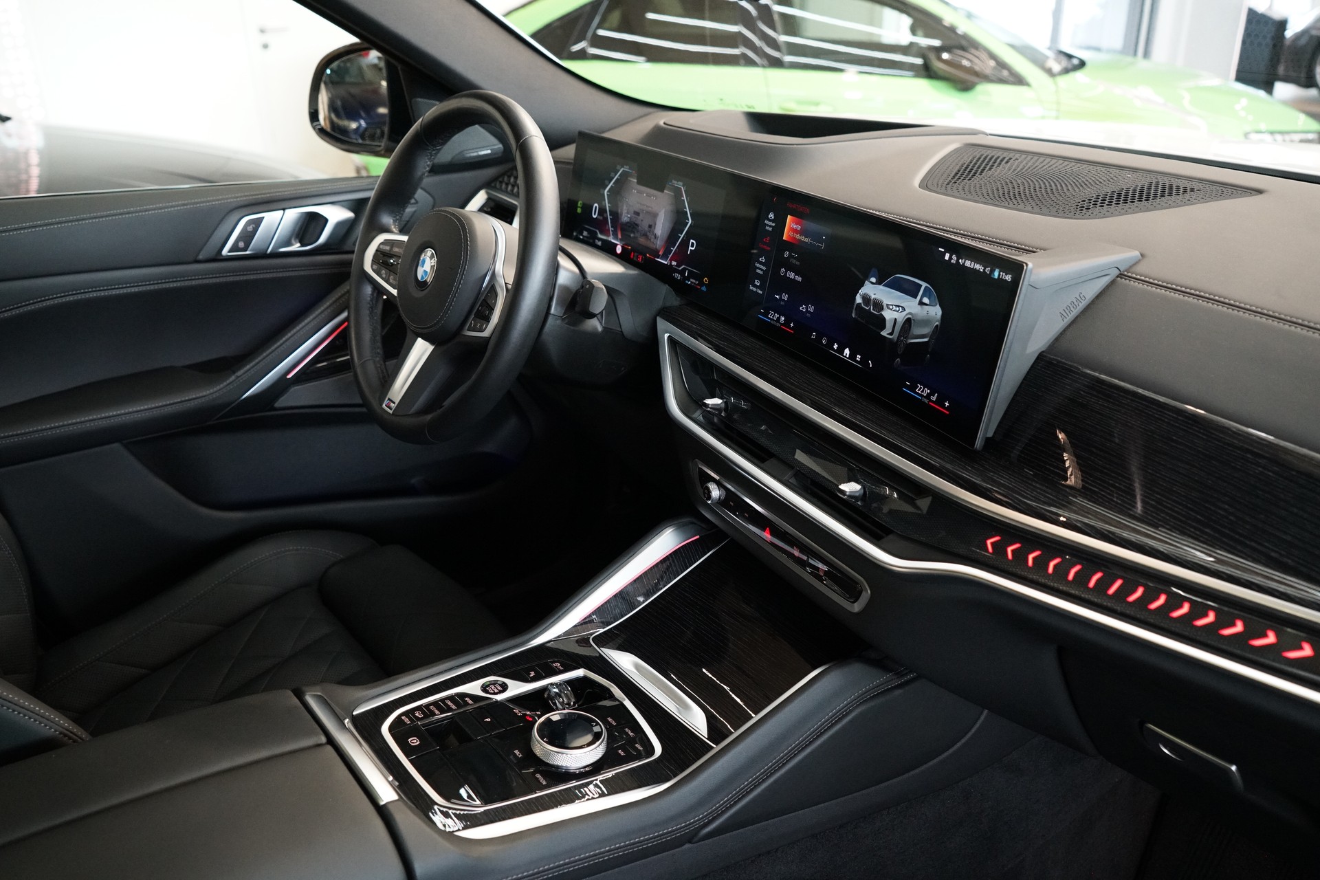 BMW X6 xDrive 48V 40d M Sport Pro Steptronic-image-21