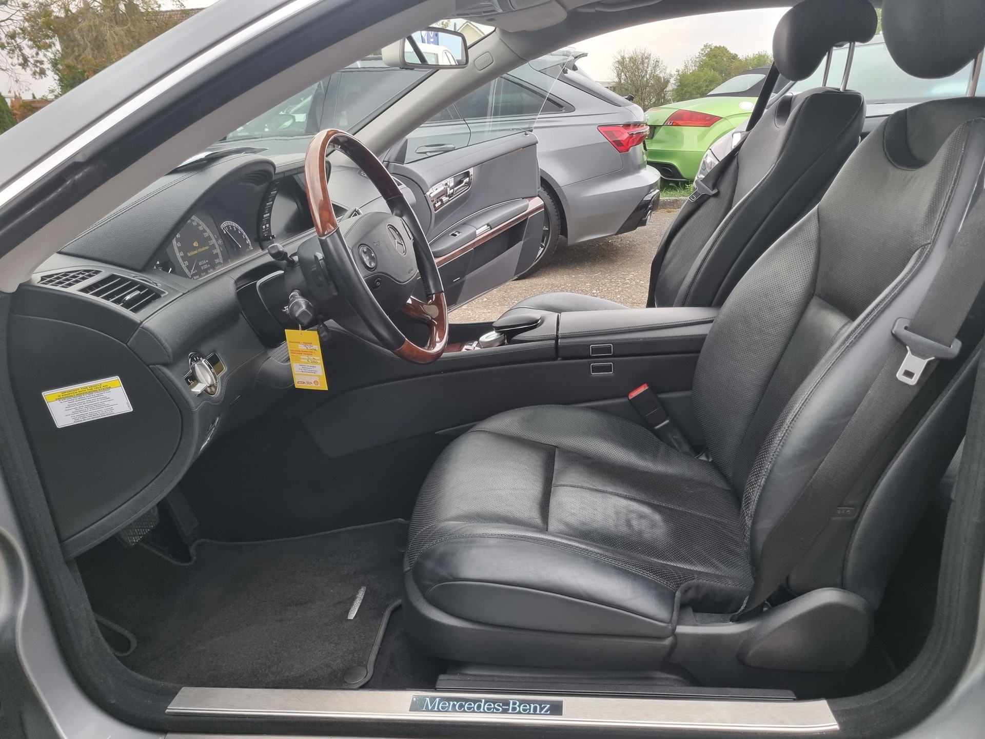 MERCEDES-BENZ CL 550 4Matic 7G-Tronic-image-7