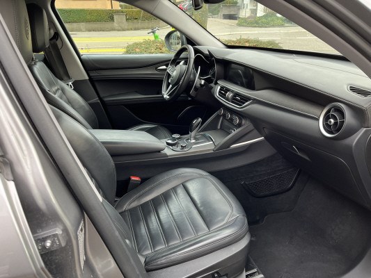 ALFA ROMEO Stelvio 2.2JTDM Execu. Q4-image-6