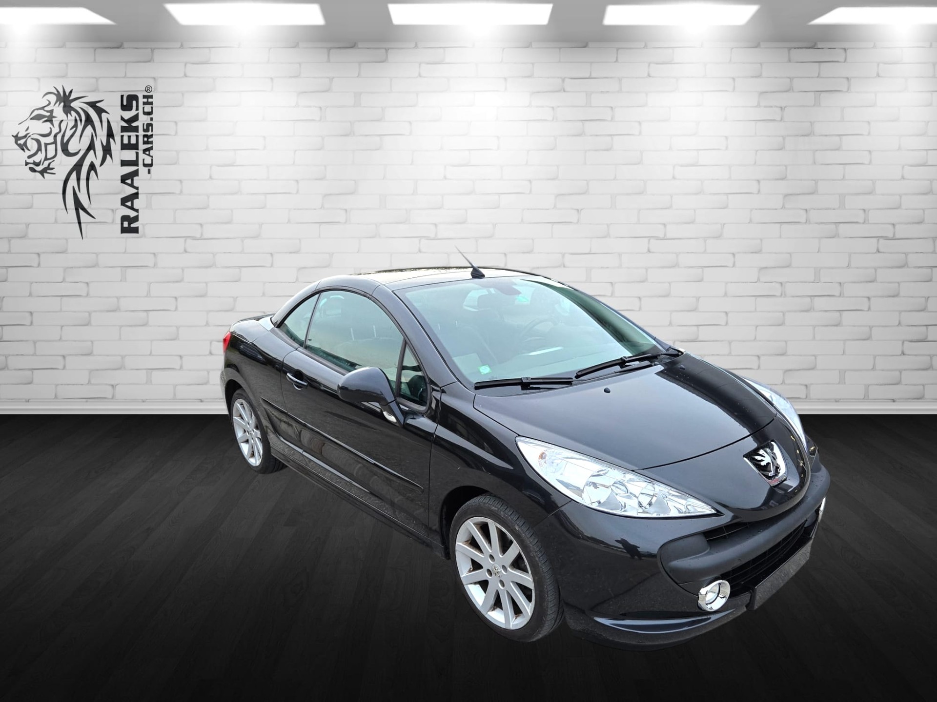 PEUGEOT 207 CC 1.6 16V Turbo Roland Garros-image-5