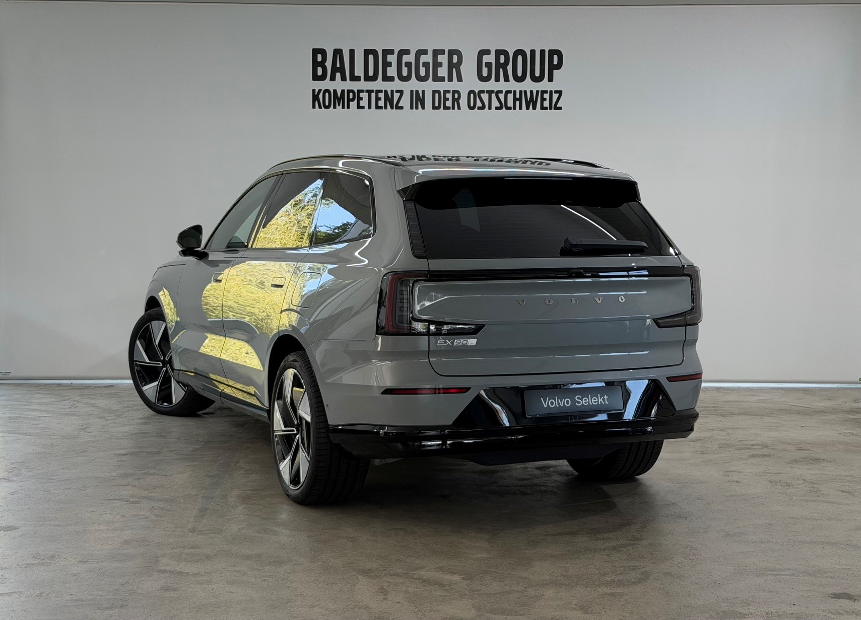 VOLVO EX 90 Twin Performance Ultra AWD-image-1