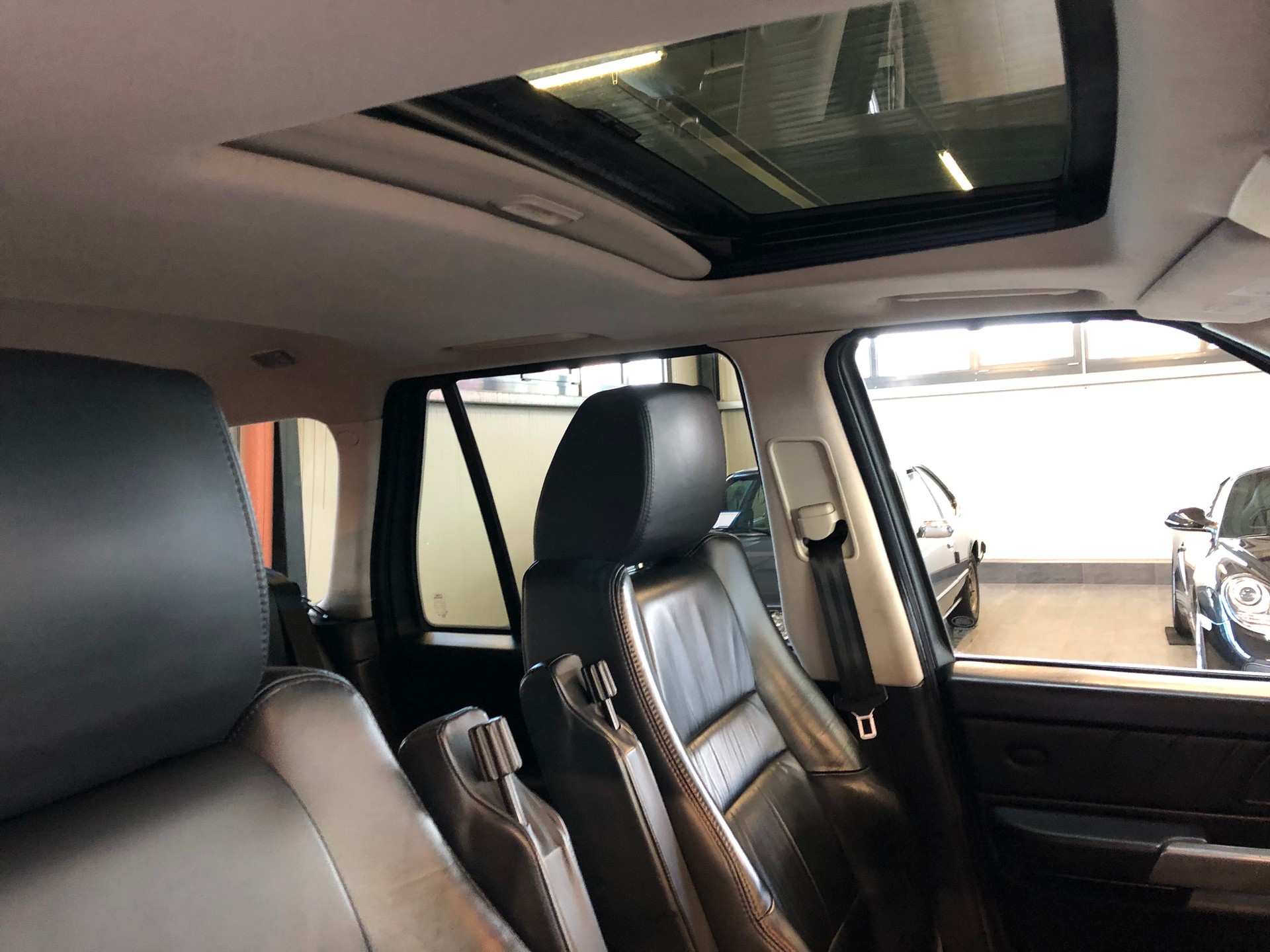 LAND ROVER Range Rover Sport 3.6 Td8 HSE Automatic-image-11