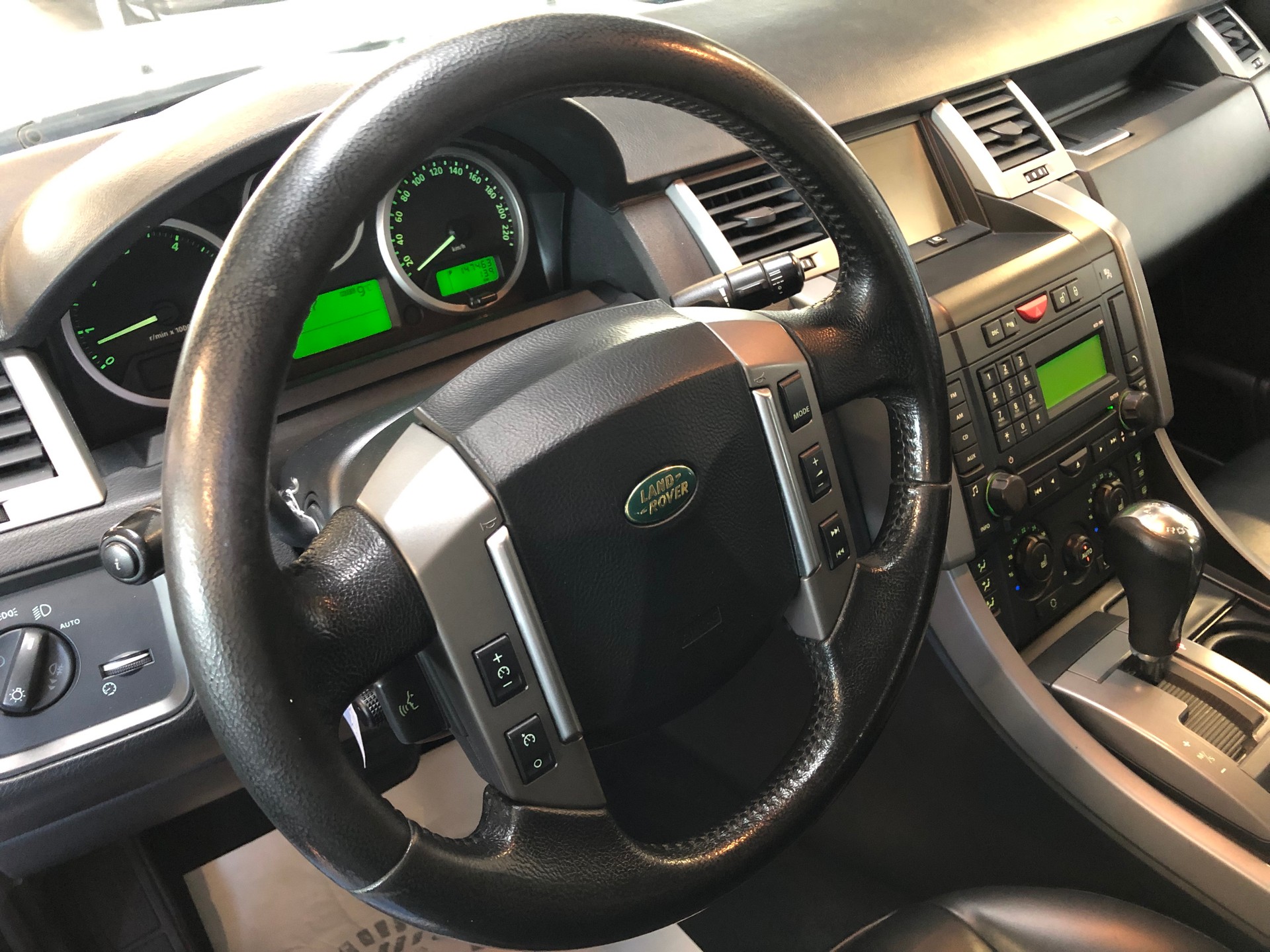 LAND ROVER Range Rover Sport 3.6 Td8 HSE Automatic-image-28