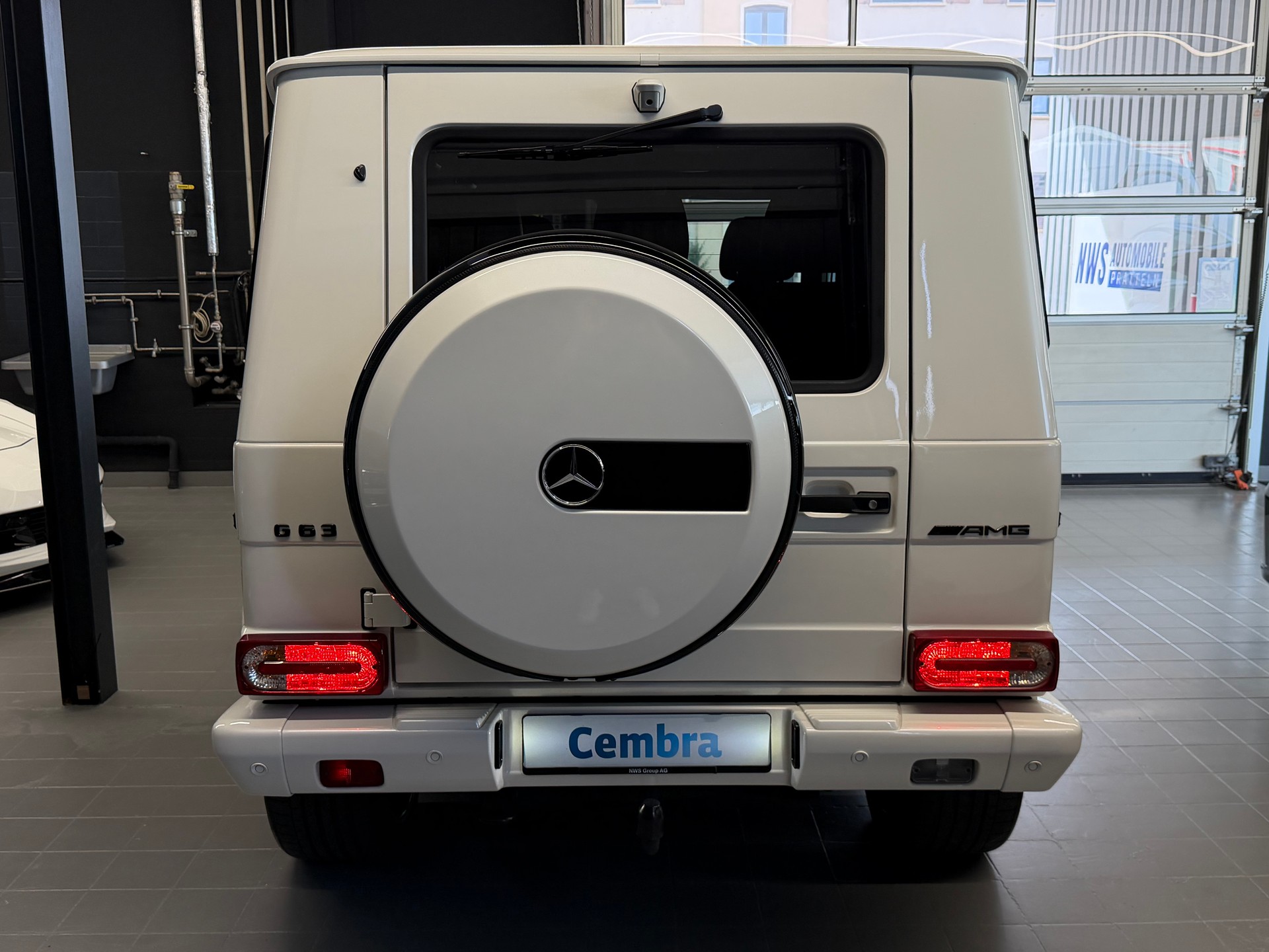 MERCEDES-BENZ G 63 AMG Automatic-image-6