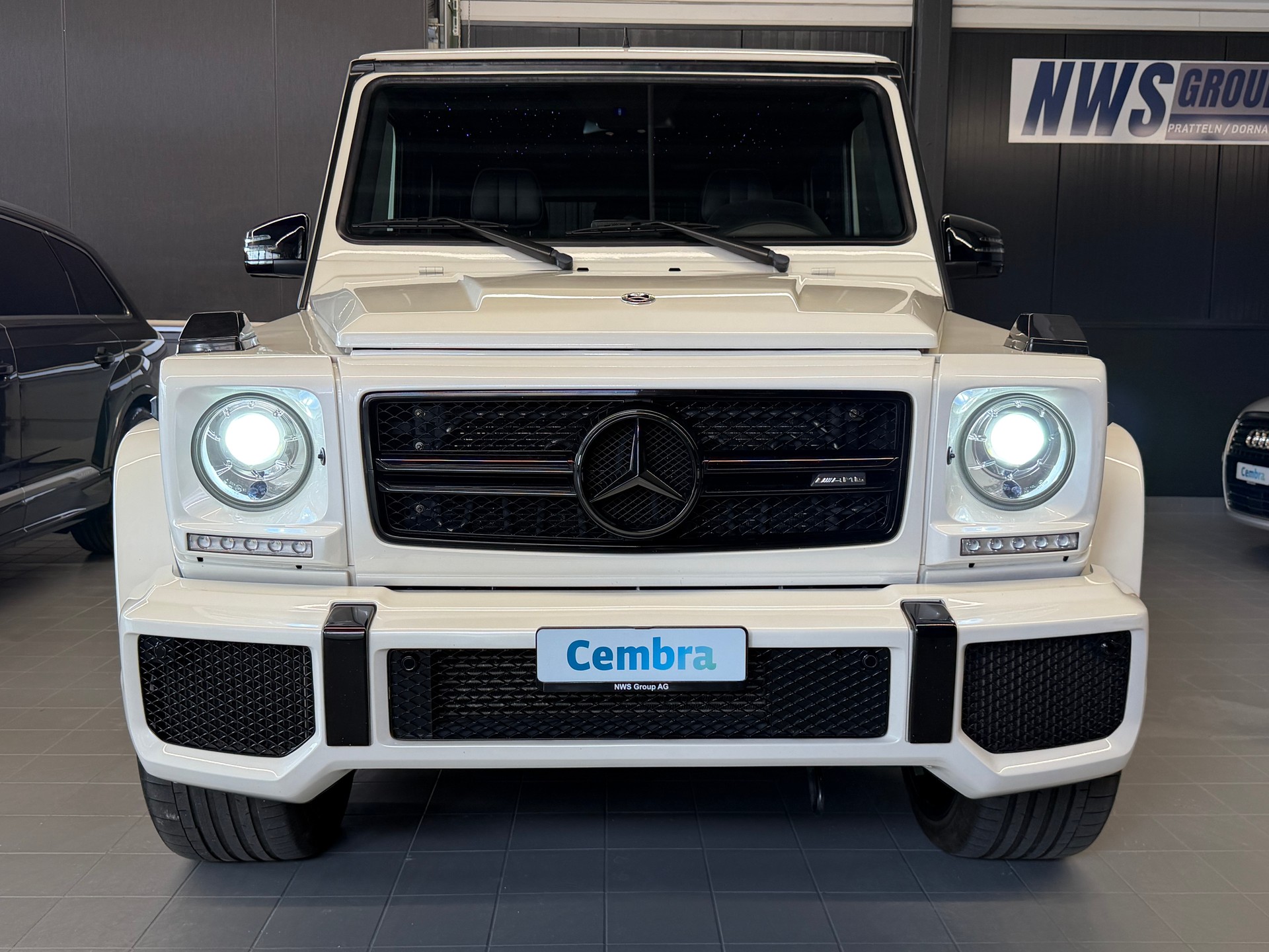 MERCEDES-BENZ G 63 AMG Automatic-showroom-element-3