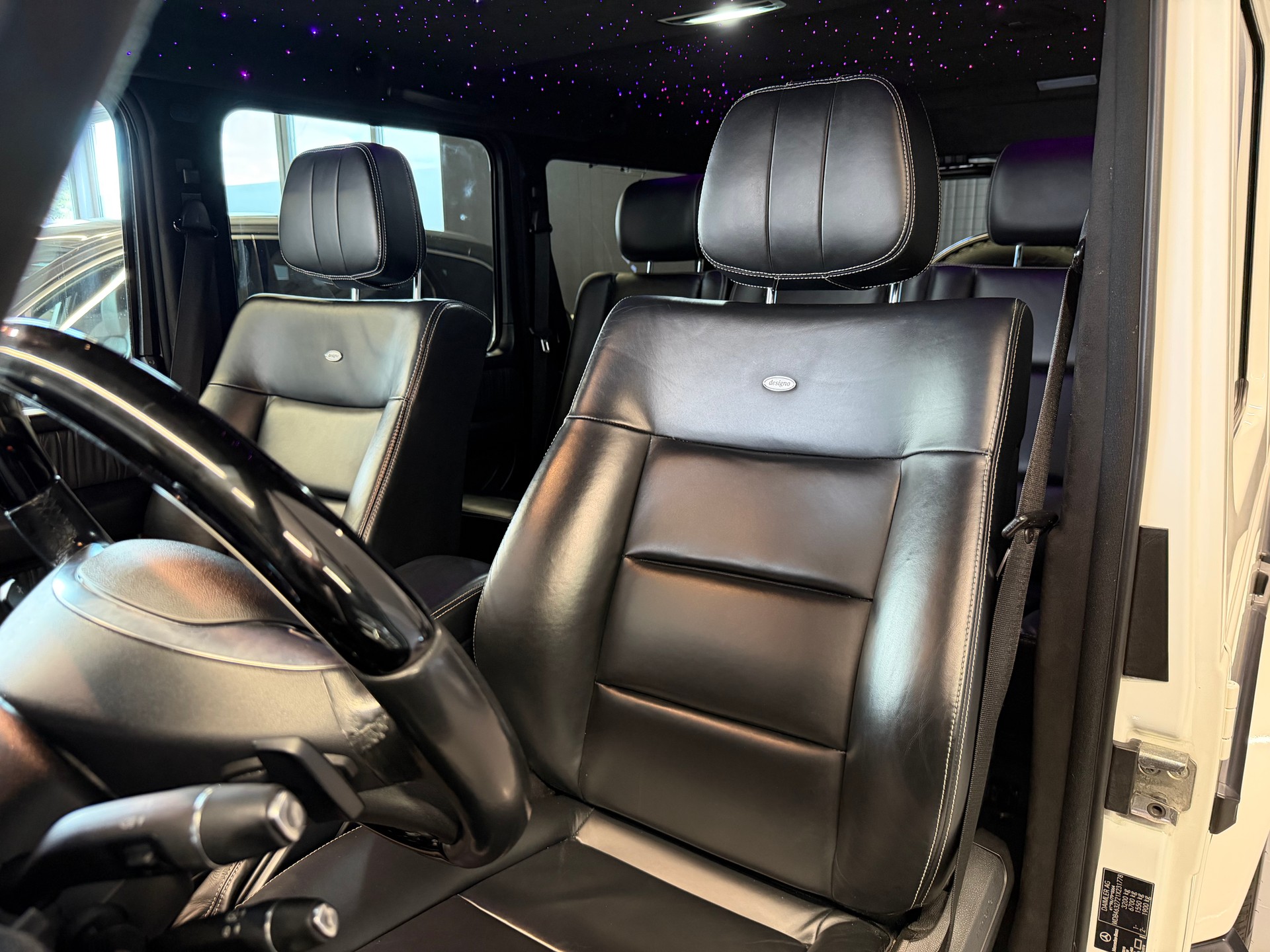 MERCEDES-BENZ G 63 AMG Automatic-image-12