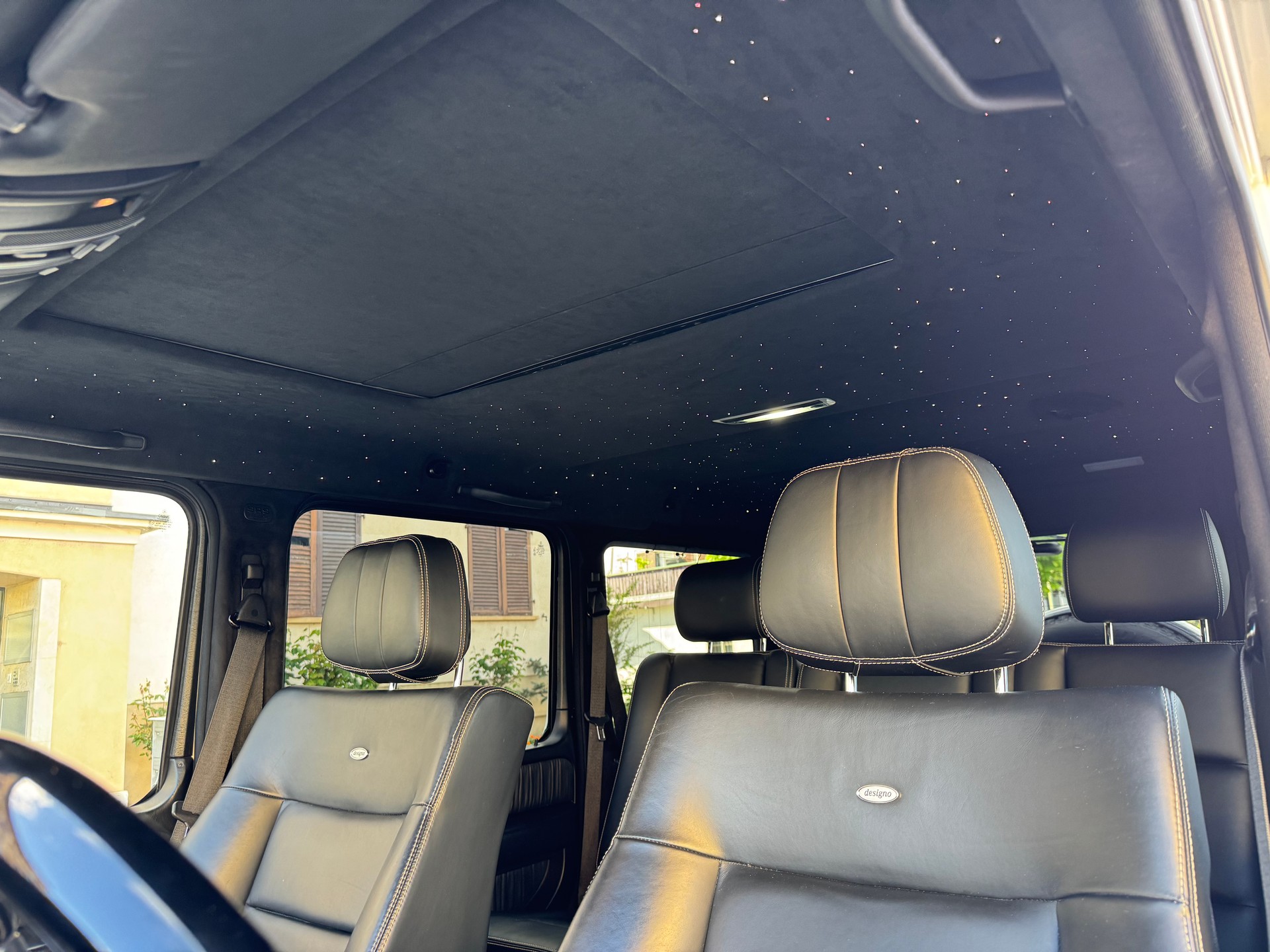 MERCEDES-BENZ G 63 AMG Automatic-image-11
