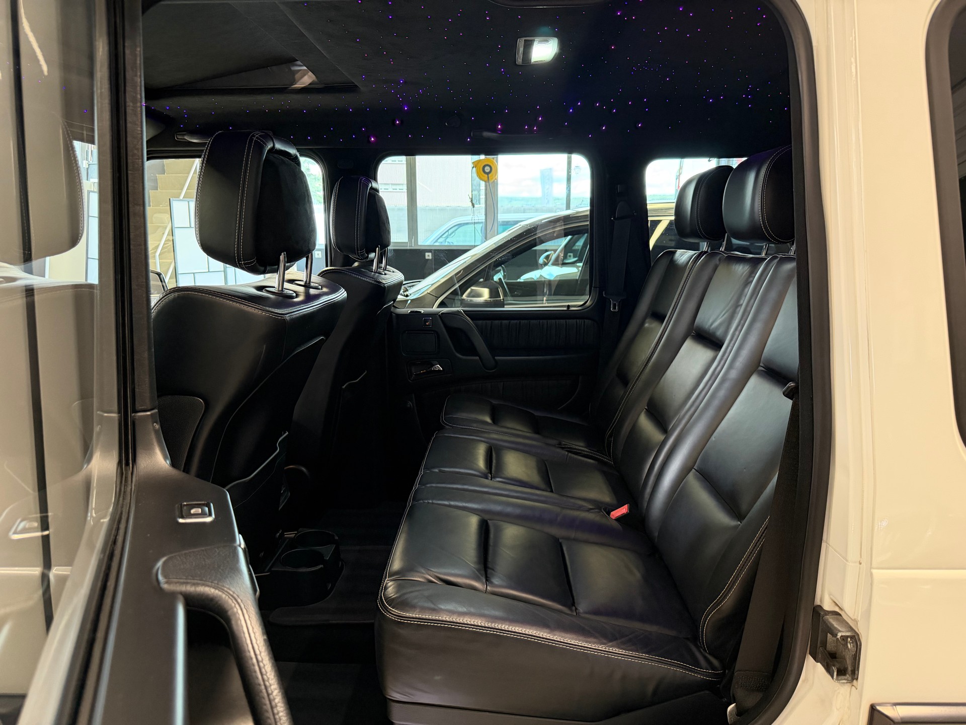 MERCEDES-BENZ G 63 AMG Automatic-image-24