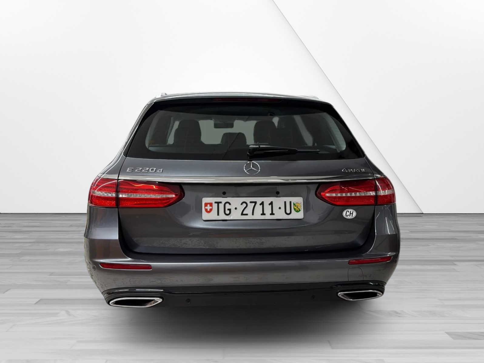 MERCEDES-BENZ E 220 d 4Matic 9G-Tronic *Ab MFK*Service*4x4*-image-4