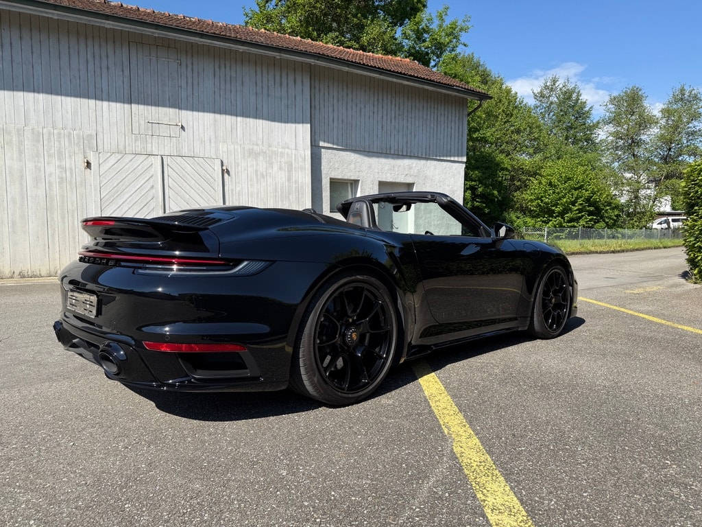 PORSCHE 911 Turbo S Cabriolet PDK-image-4