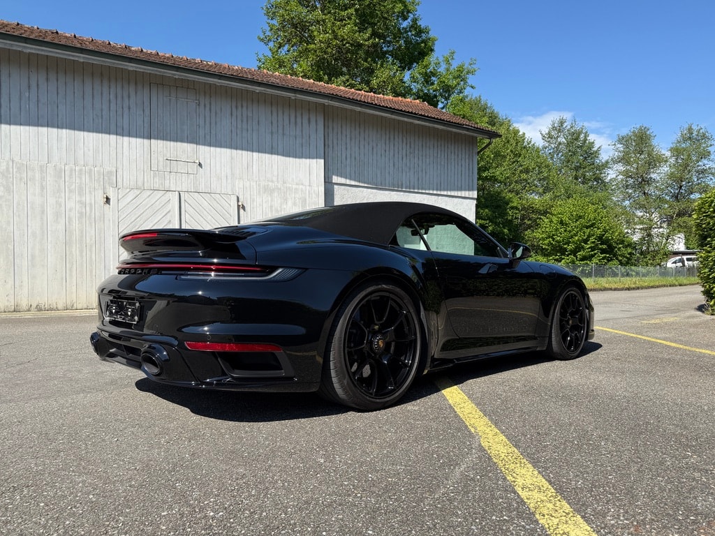 PORSCHE 911 Turbo S Cabriolet PDK-image-16