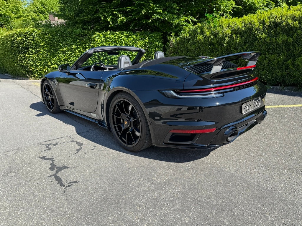 PORSCHE 911 Turbo S Cabriolet PDK-image-11