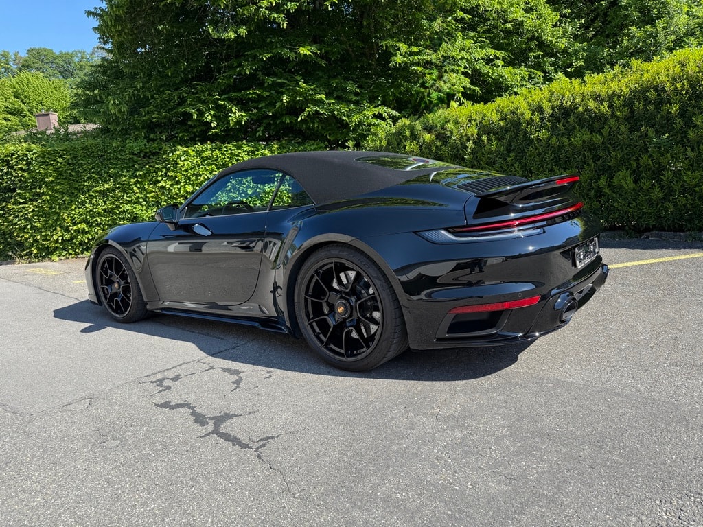 PORSCHE 911 Turbo S Cabriolet PDK-image-14