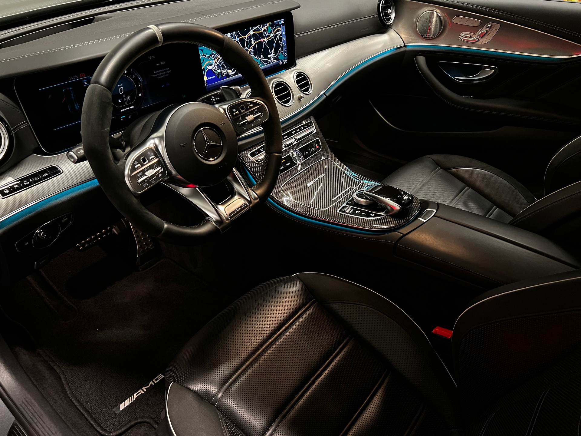 MERCEDES-BENZ E 63 S AMG 4matic+-image-11