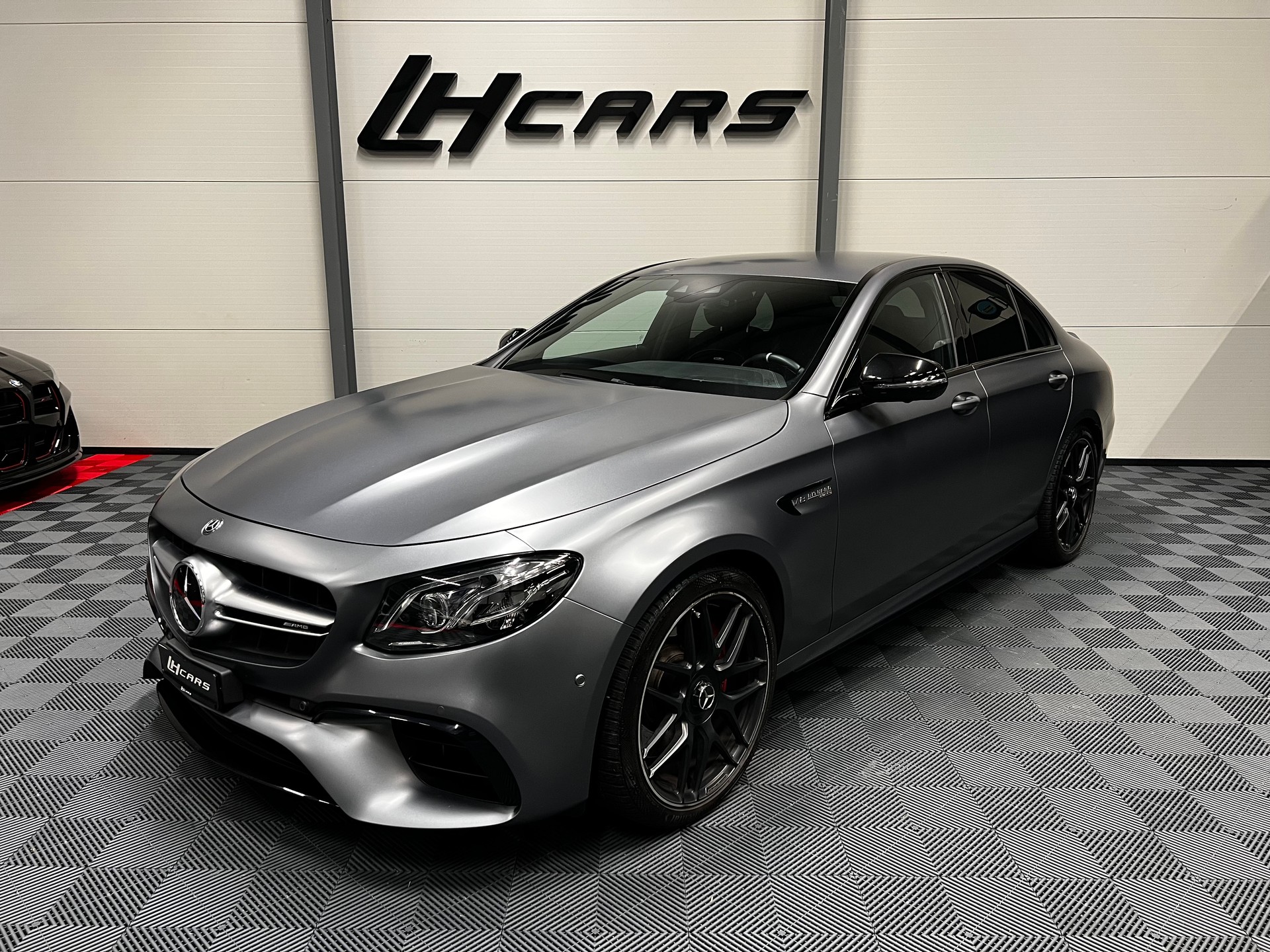 MERCEDES-BENZ E 63 S AMG 4matic+-image-0