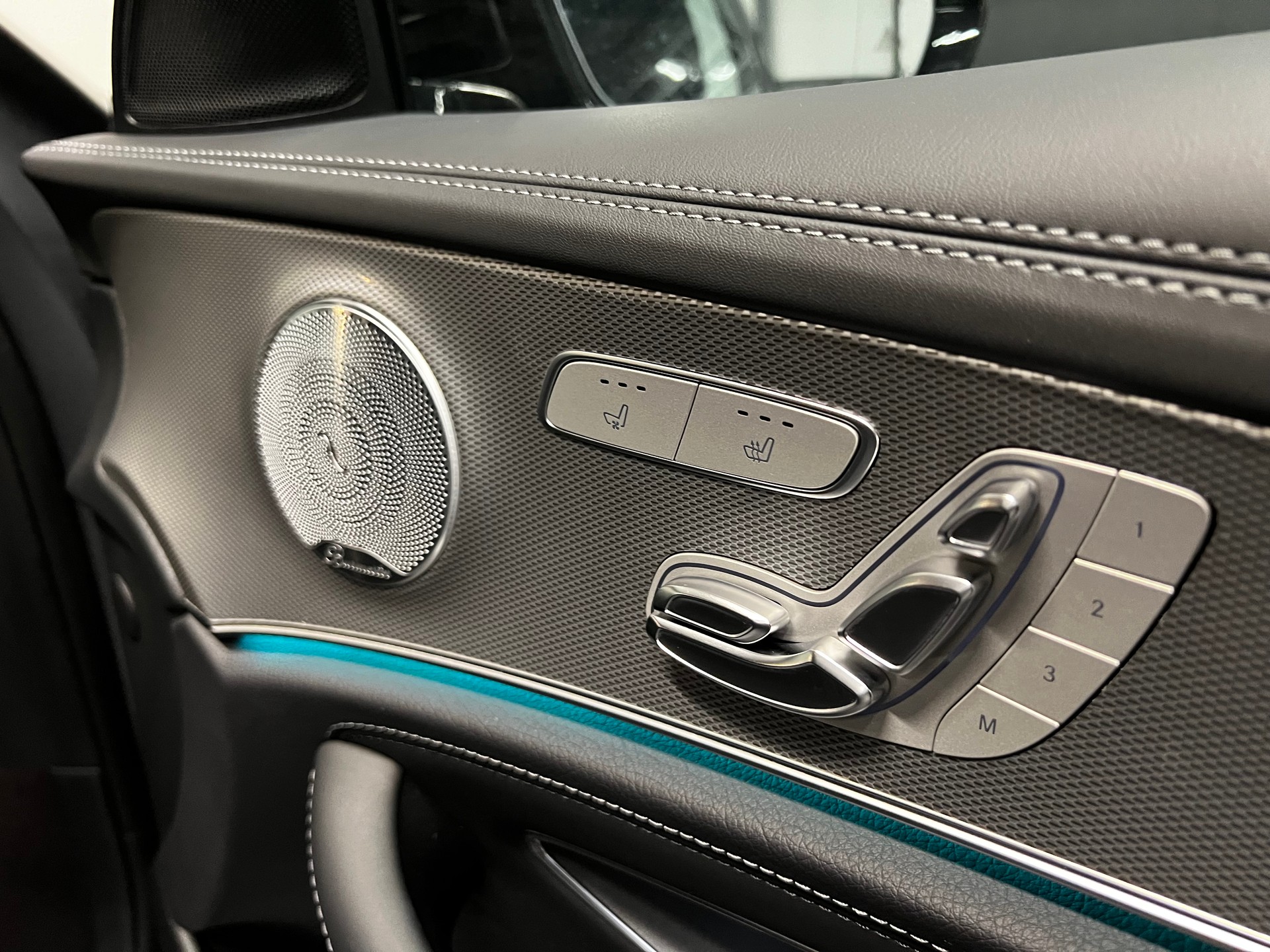 MERCEDES-BENZ E 63 S AMG 4matic+-image-8