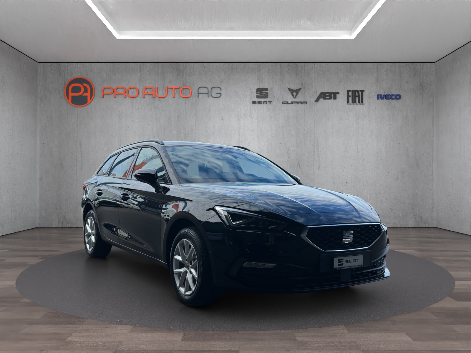SEAT Leon ST 1.5 eTSI mHEV DSG Style-image-6