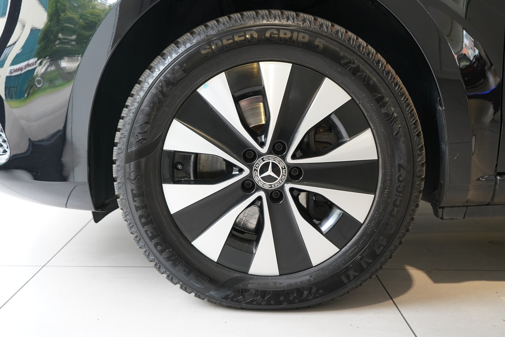 MERCEDES-BENZ V 250 d Avantgarde L 4M-image-16