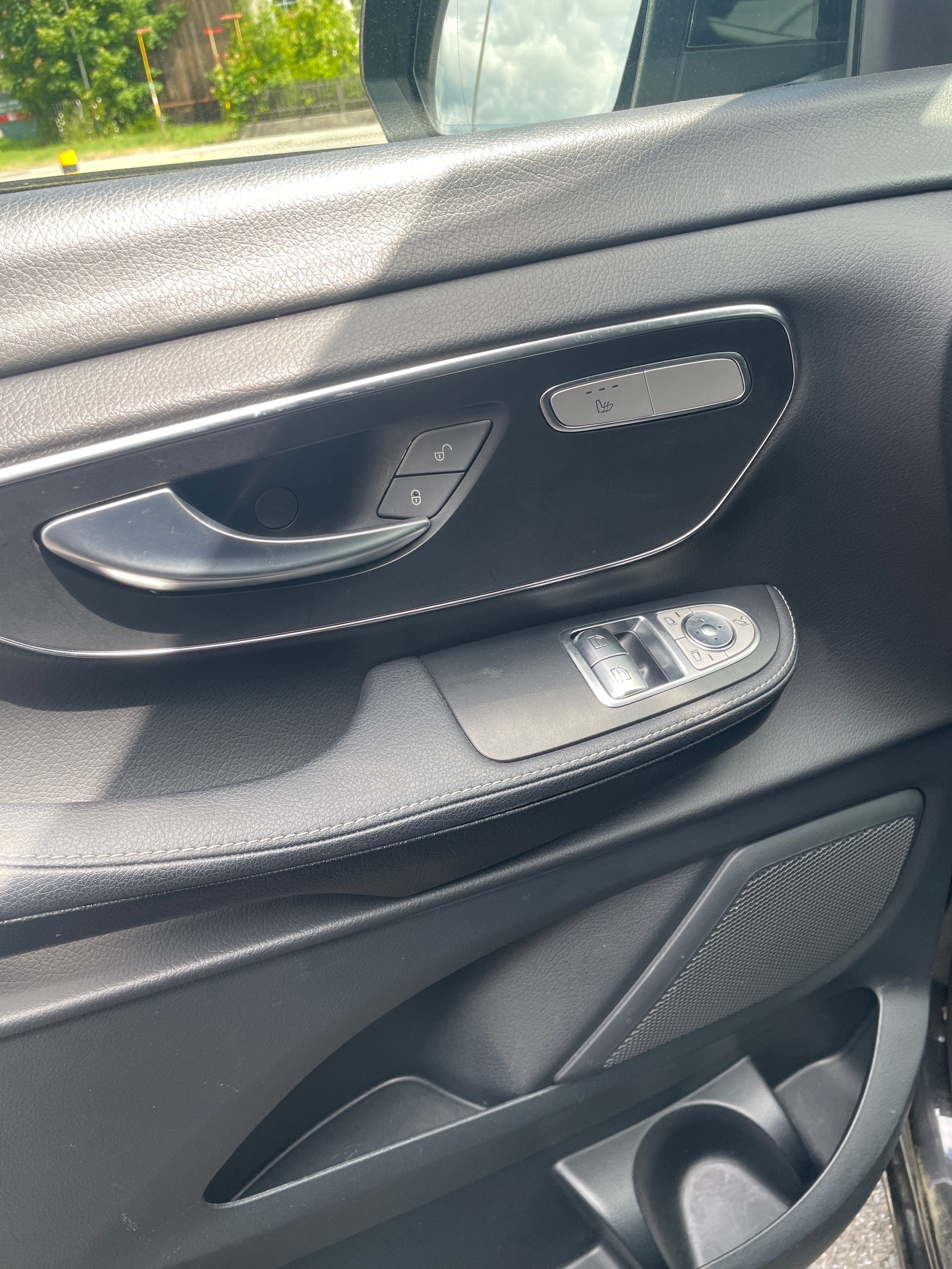 MERCEDES-BENZ V 250 d Avantgarde L 4M-image-21