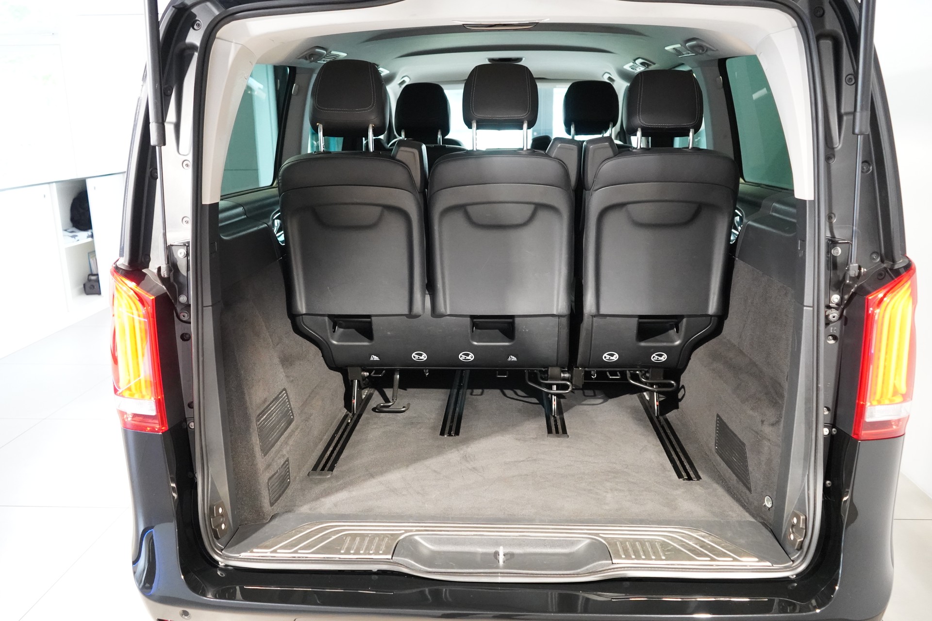 MERCEDES-BENZ V 250 d Avantgarde L 4M-image-4