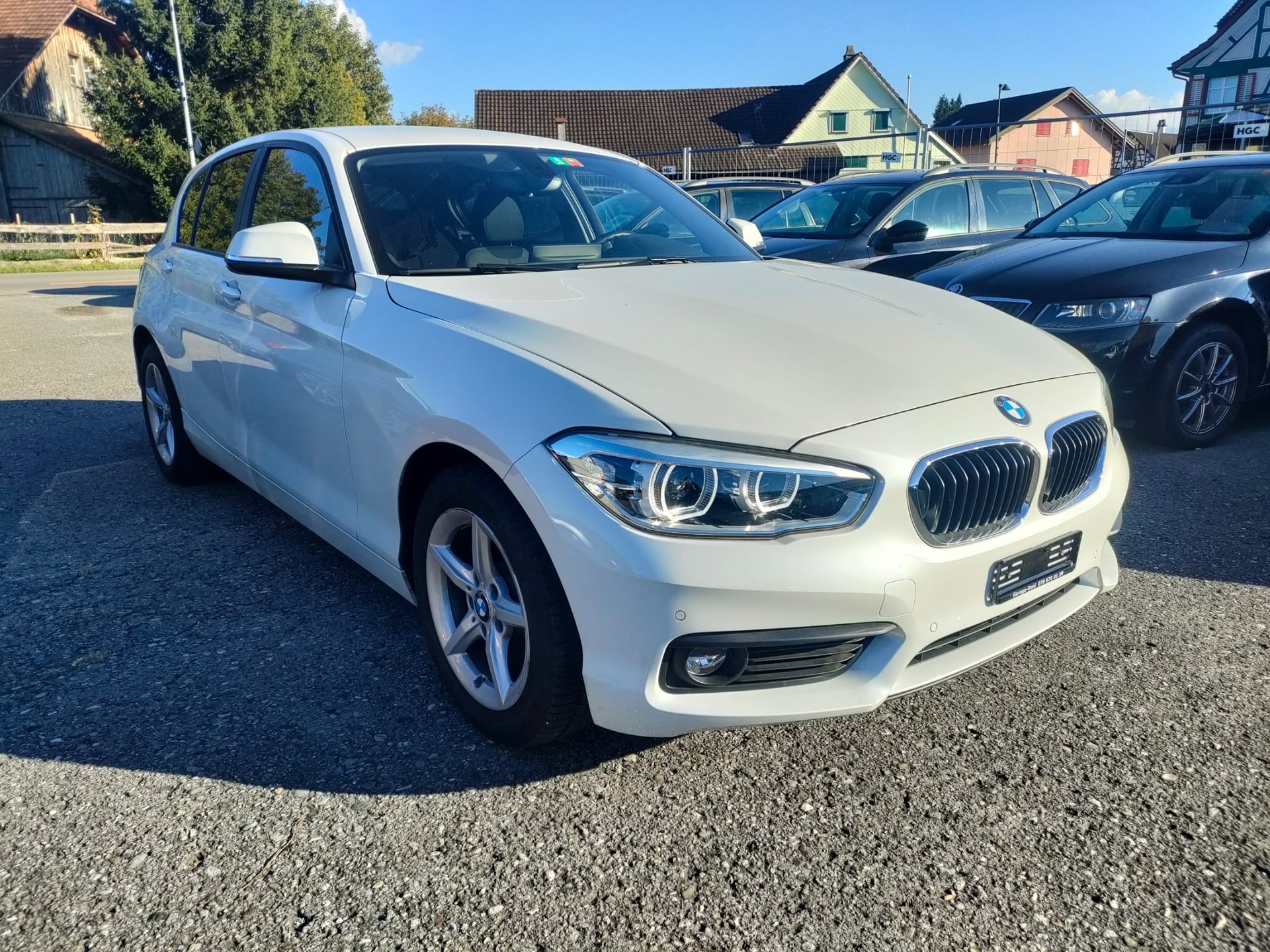 BMW 118i Edition Sport Line Steptronic-image-0