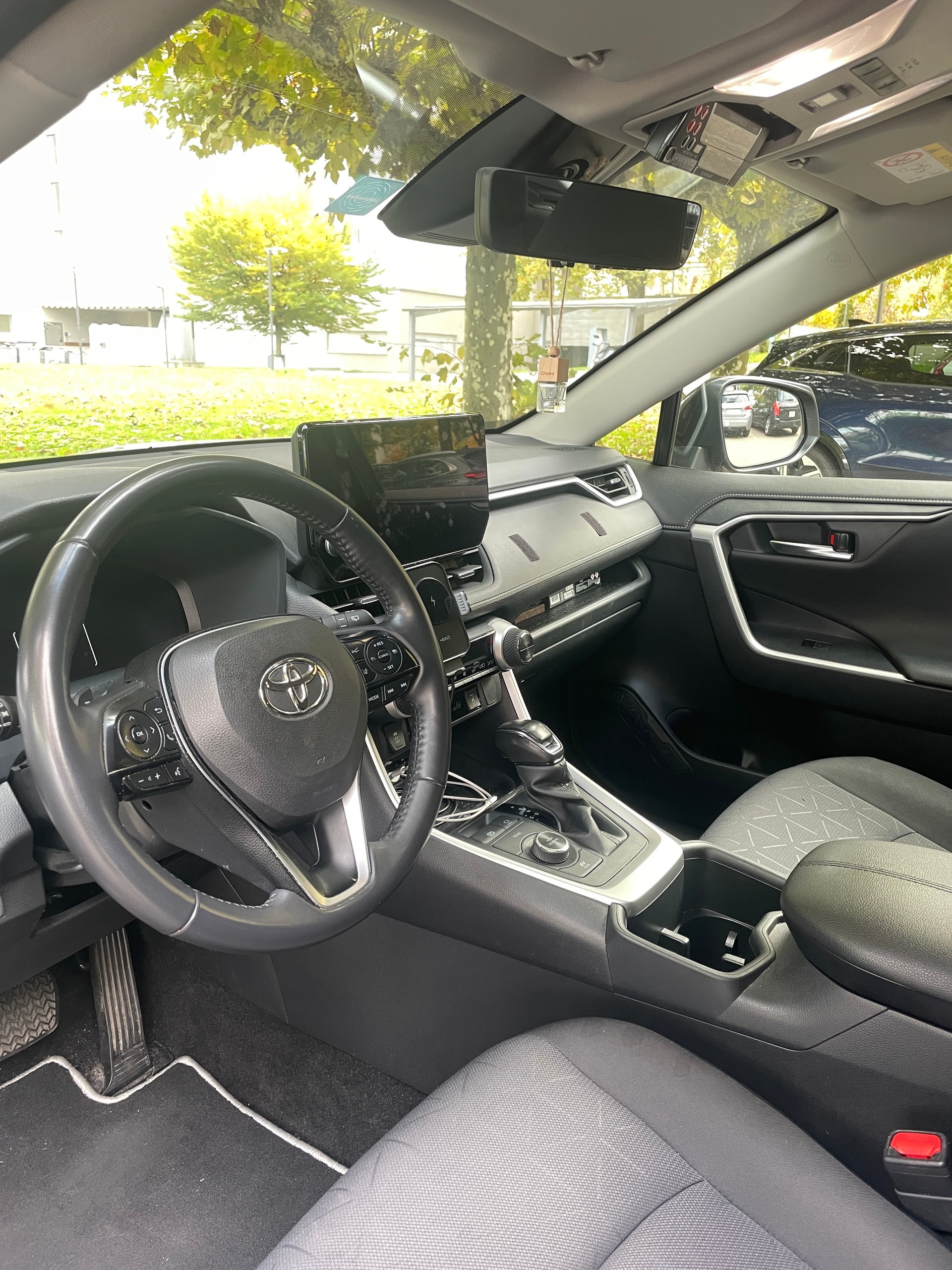TOYOTA RAV-4 2.5 HSD Trend e-CVT 4WD-image-4