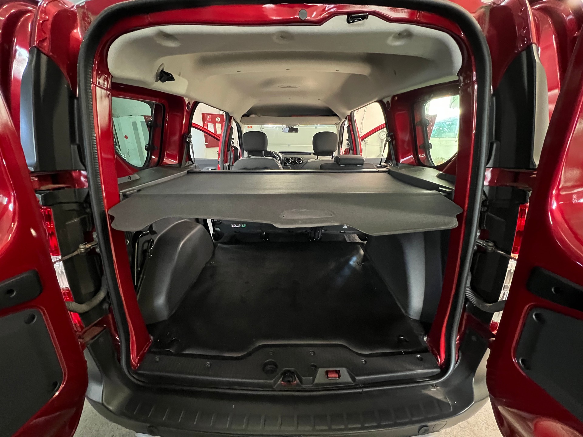 DACIA Dokker 1.5 dCi Stepway-image-15