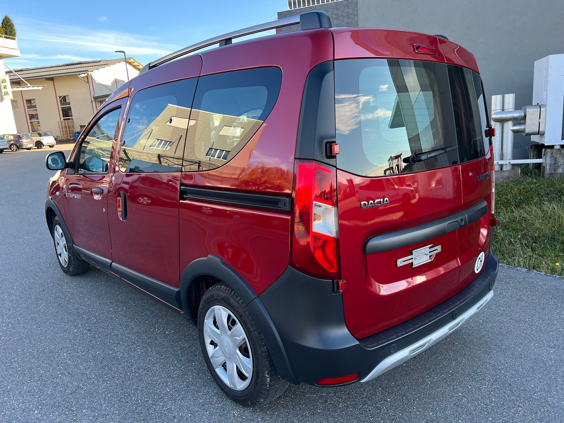 DACIA Dokker 1.5 dCi Stepway-image-5