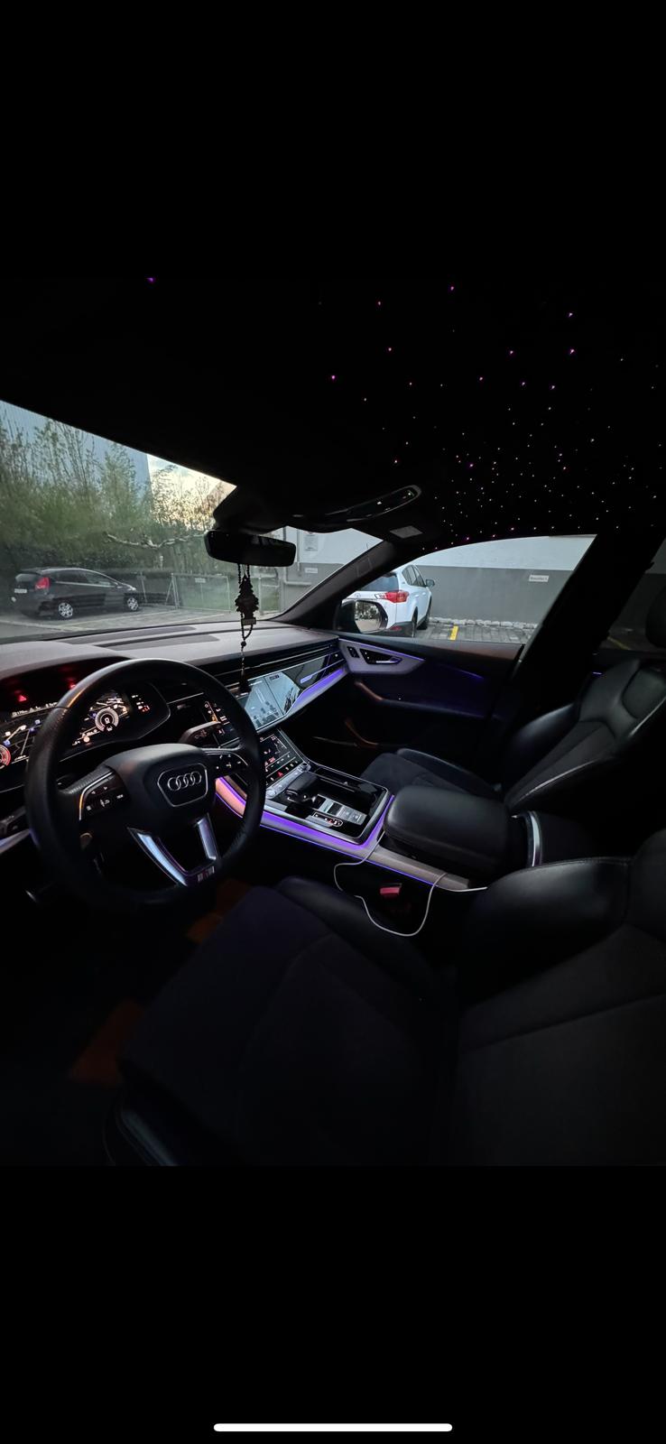 AUDI Q8-image-5