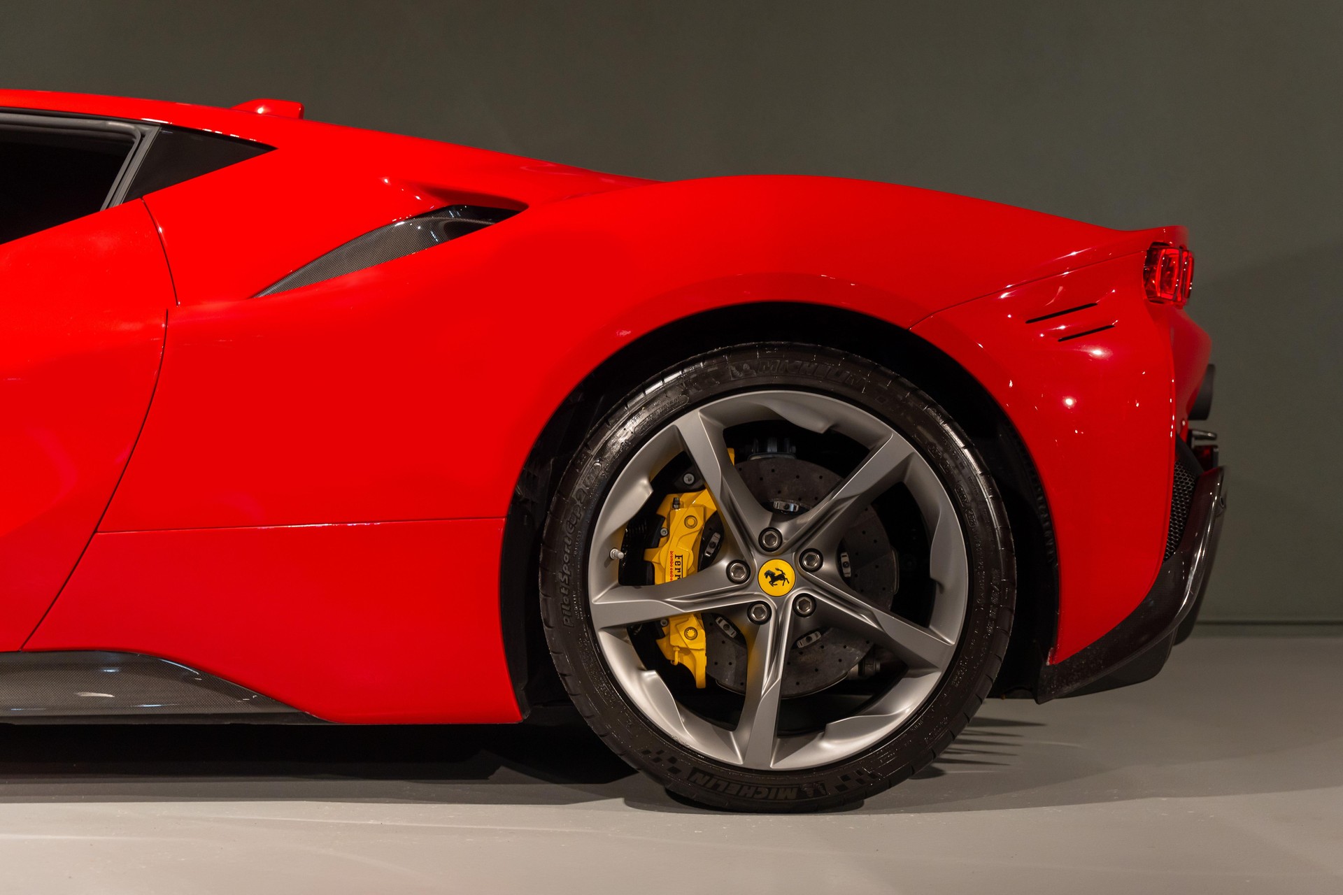 FERRARI SF90 Stradale 4.0-image-6