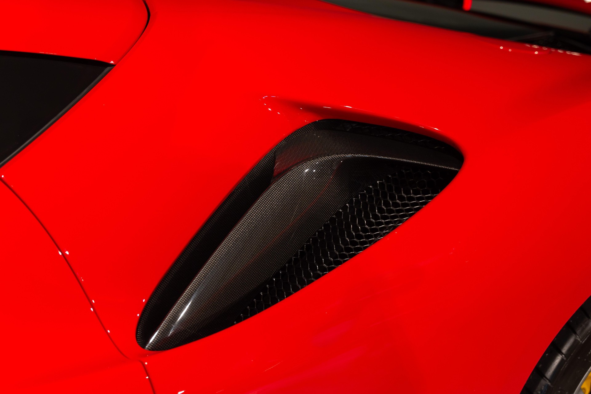 FERRARI SF90 Stradale 4.0-image-11