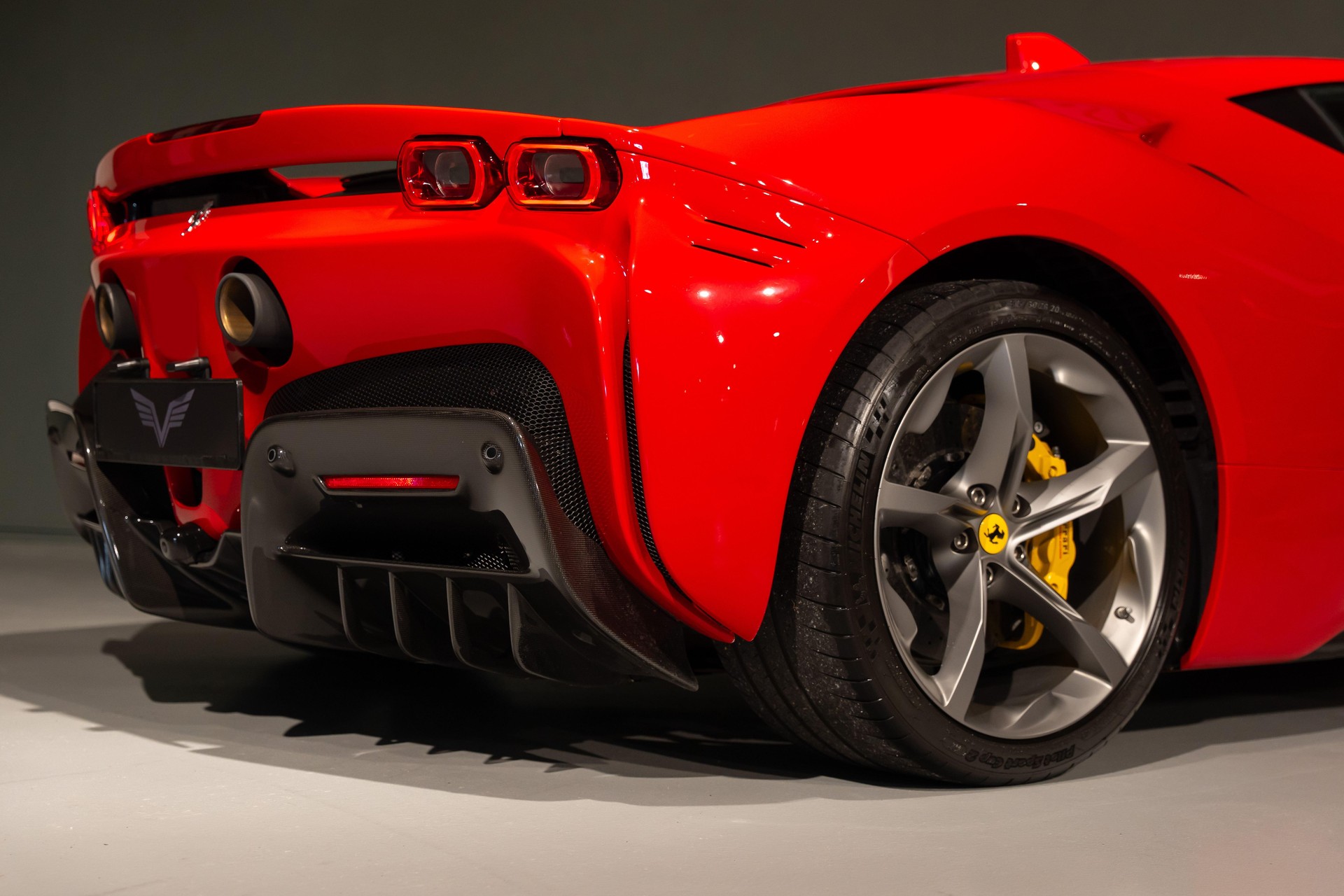 FERRARI SF90 Stradale 4.0-image-7