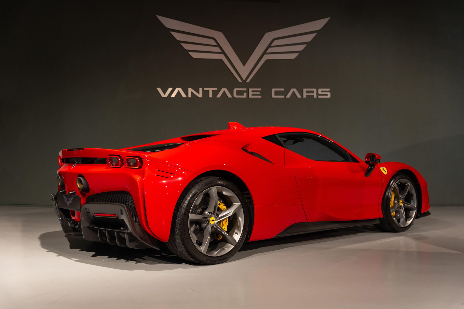 FERRARI SF90 Stradale 4.0-image-2