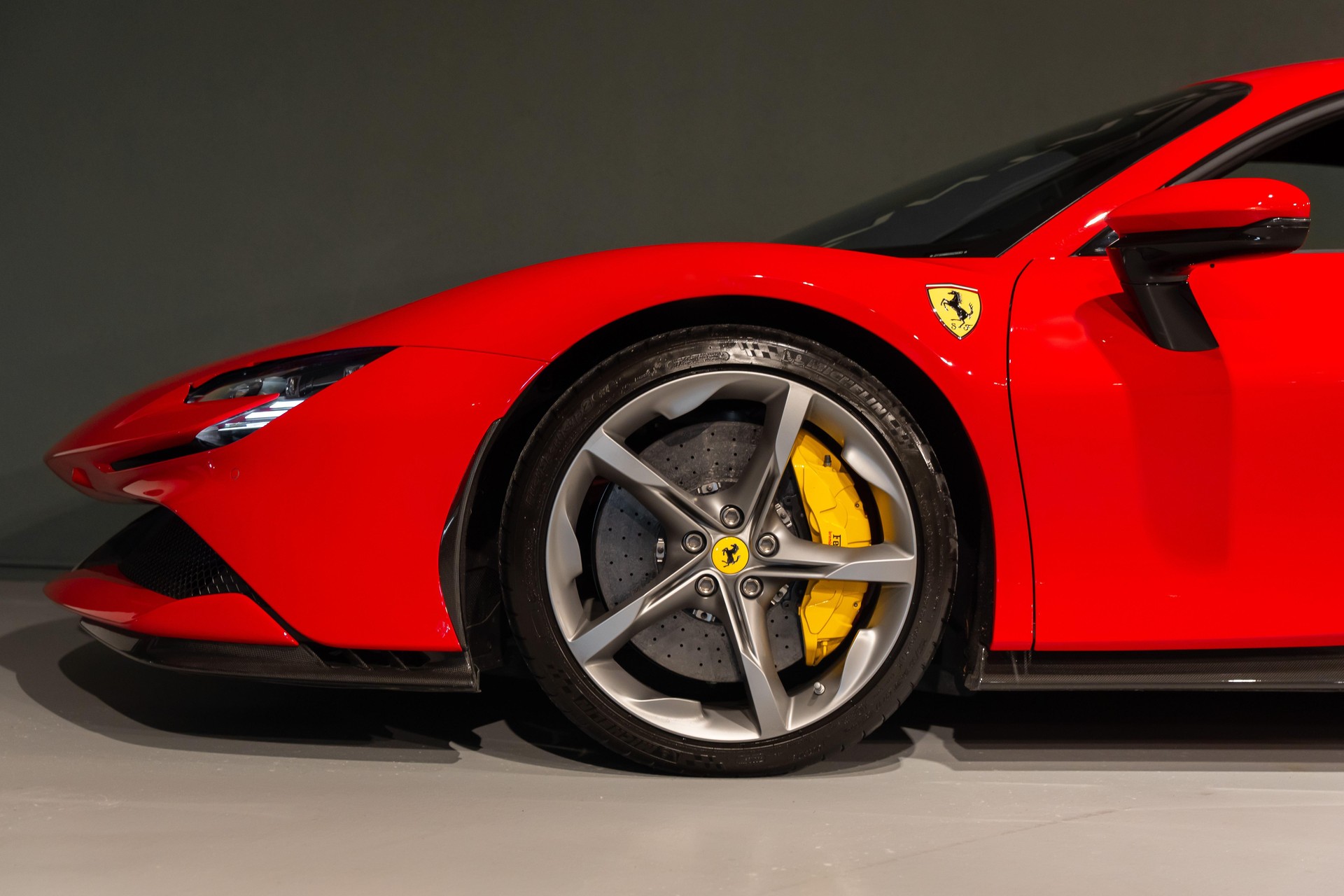 FERRARI SF90 Stradale 4.0-image-5