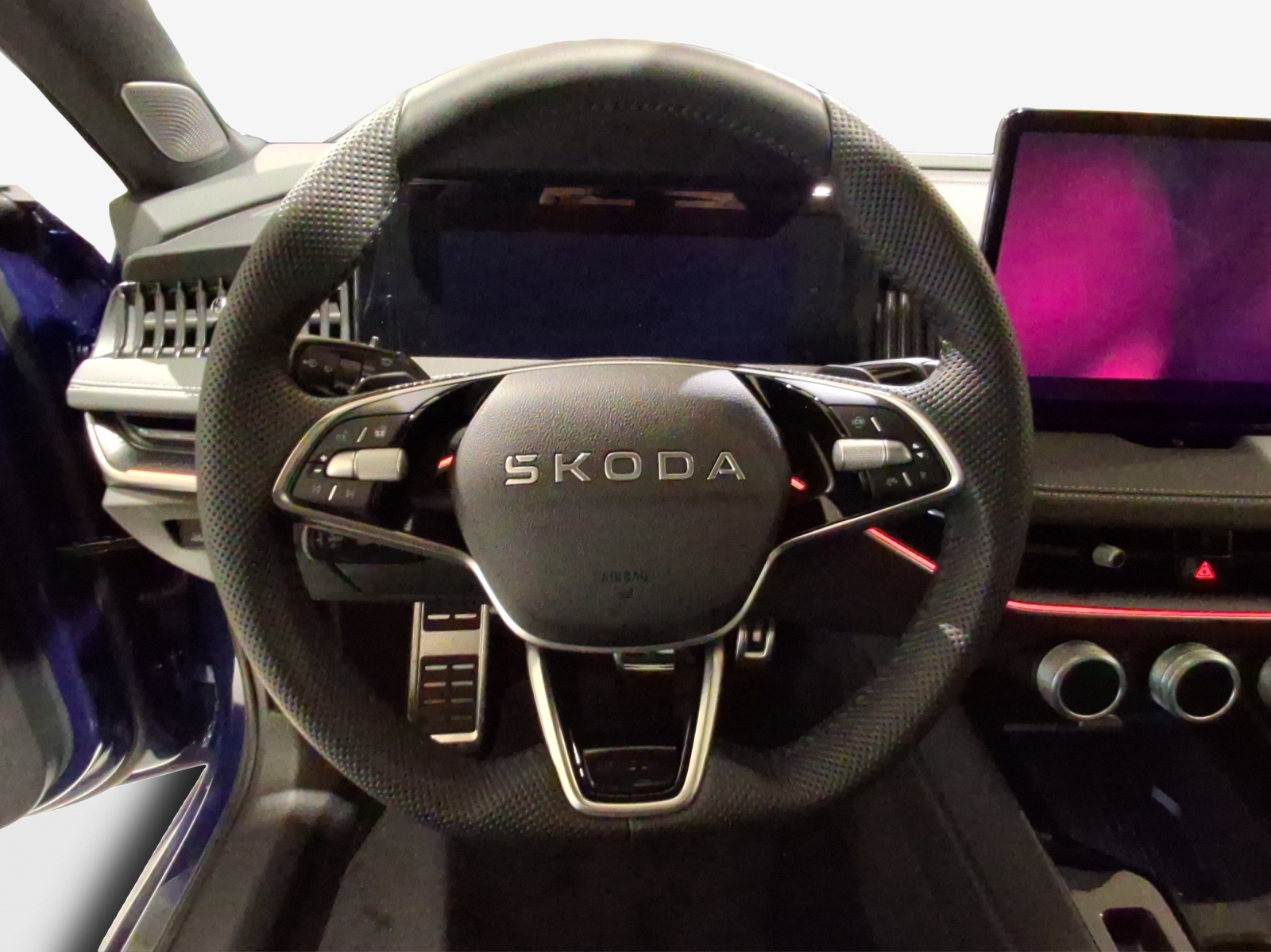 SKODA Superb Combi 2.0 TSI Sportline 4x4 DSG-image-9