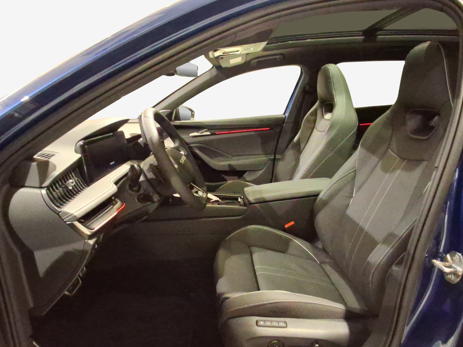 SKODA Superb Combi 2.0 TSI Sportline 4x4 DSG-image-7