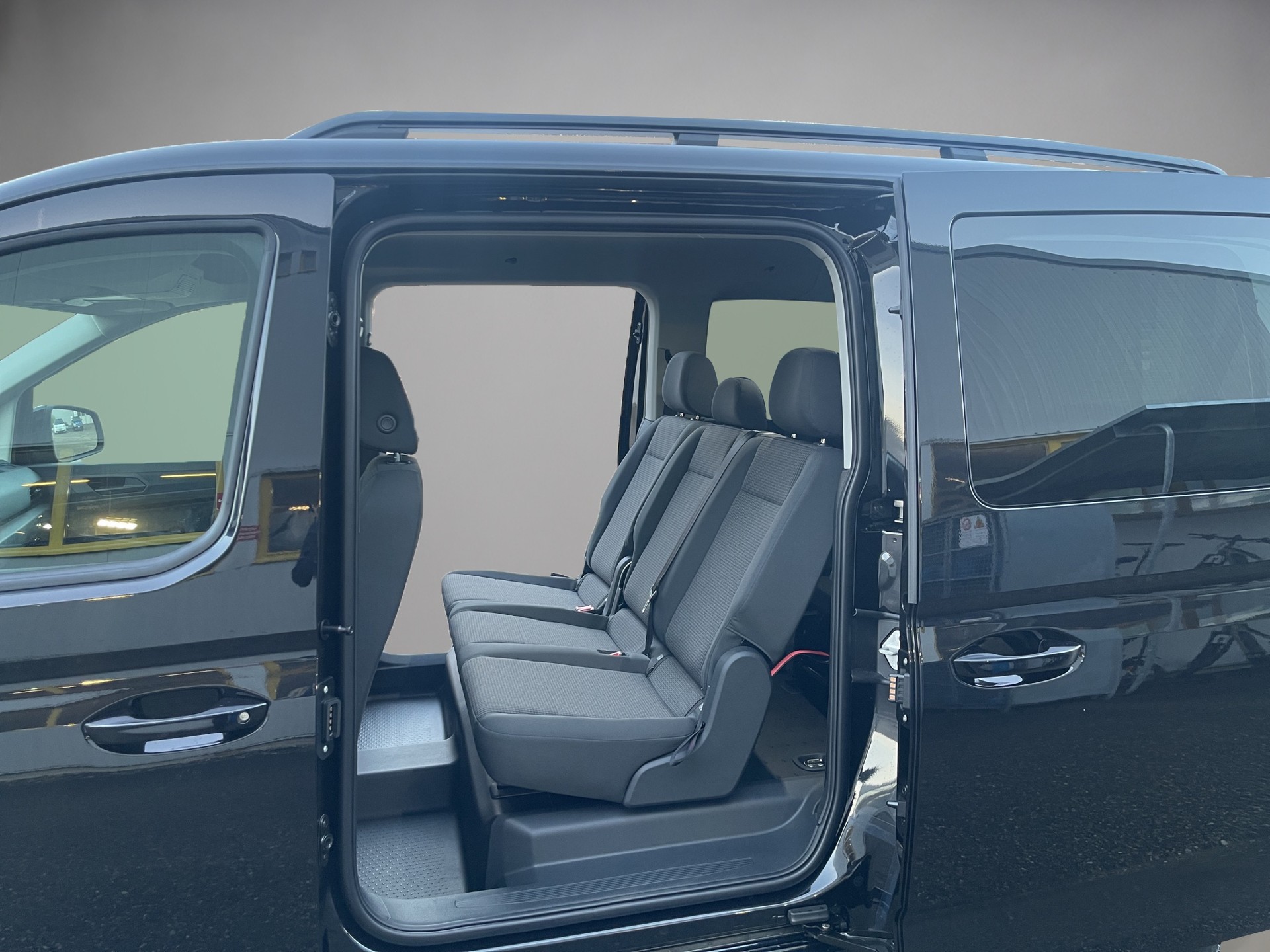 VW Caddy Maxi 1.5 TSI Liberty DSG-image-6