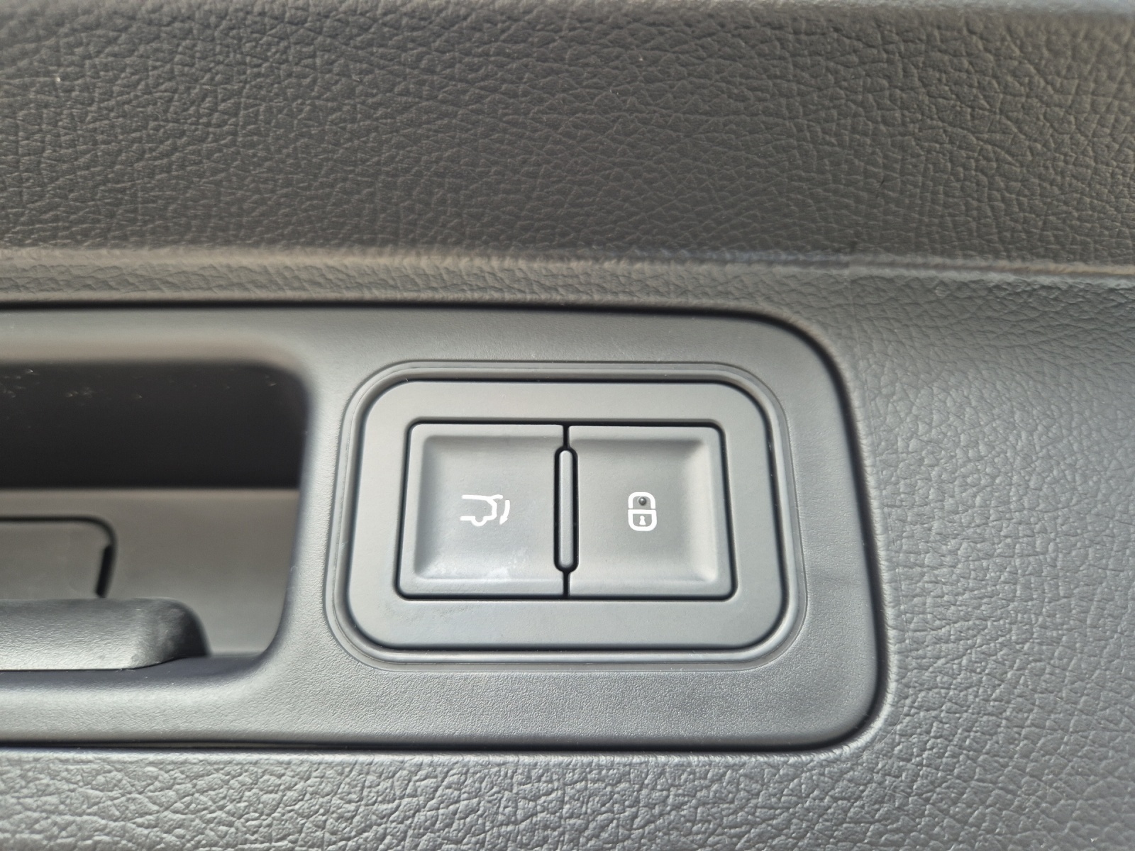 BYD Seal U DM-i Design AWD-image-5