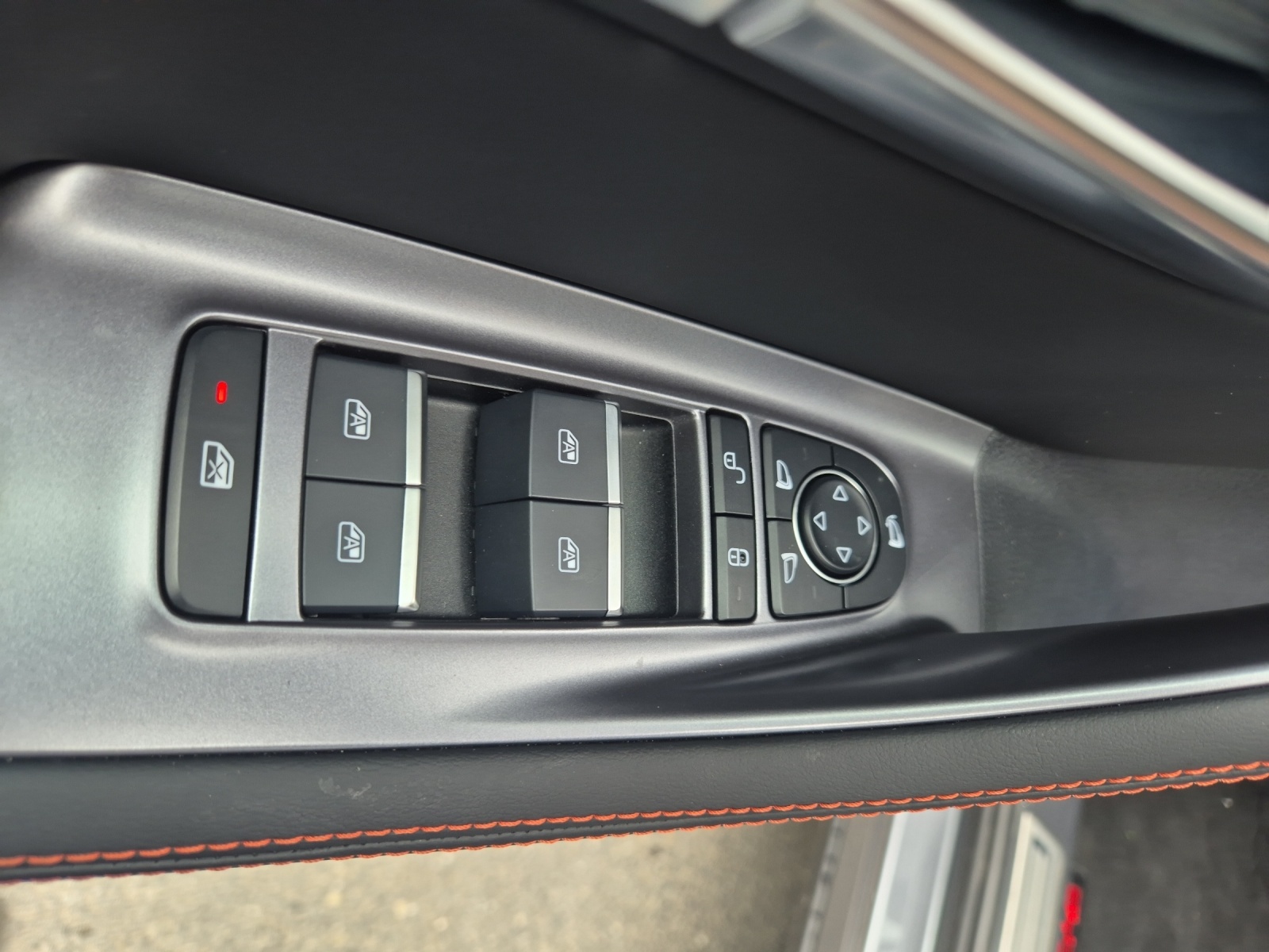 BYD Seal U DM-i Design AWD-image-12
