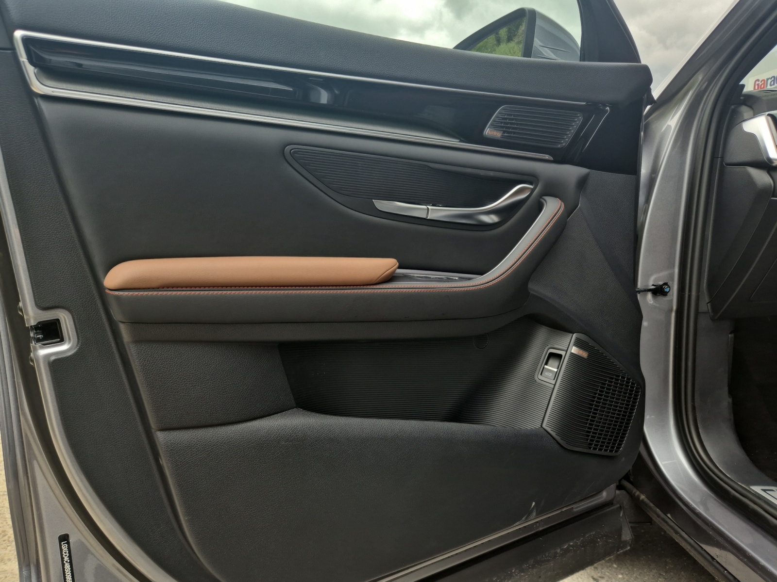 BYD Seal U DM-i Design AWD-image-11