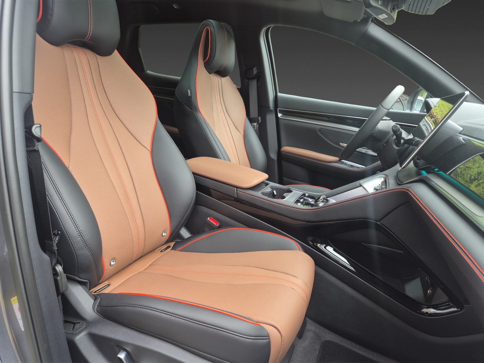BYD Seal U DM-i Design AWD-image-15