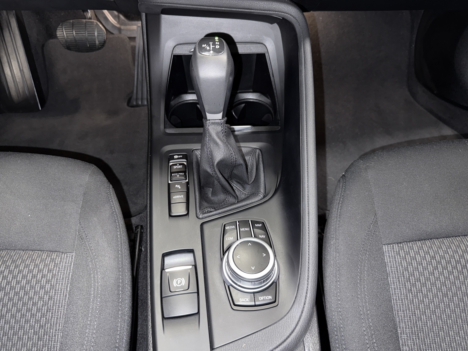 BMW X1 xDrive 25e-image-16