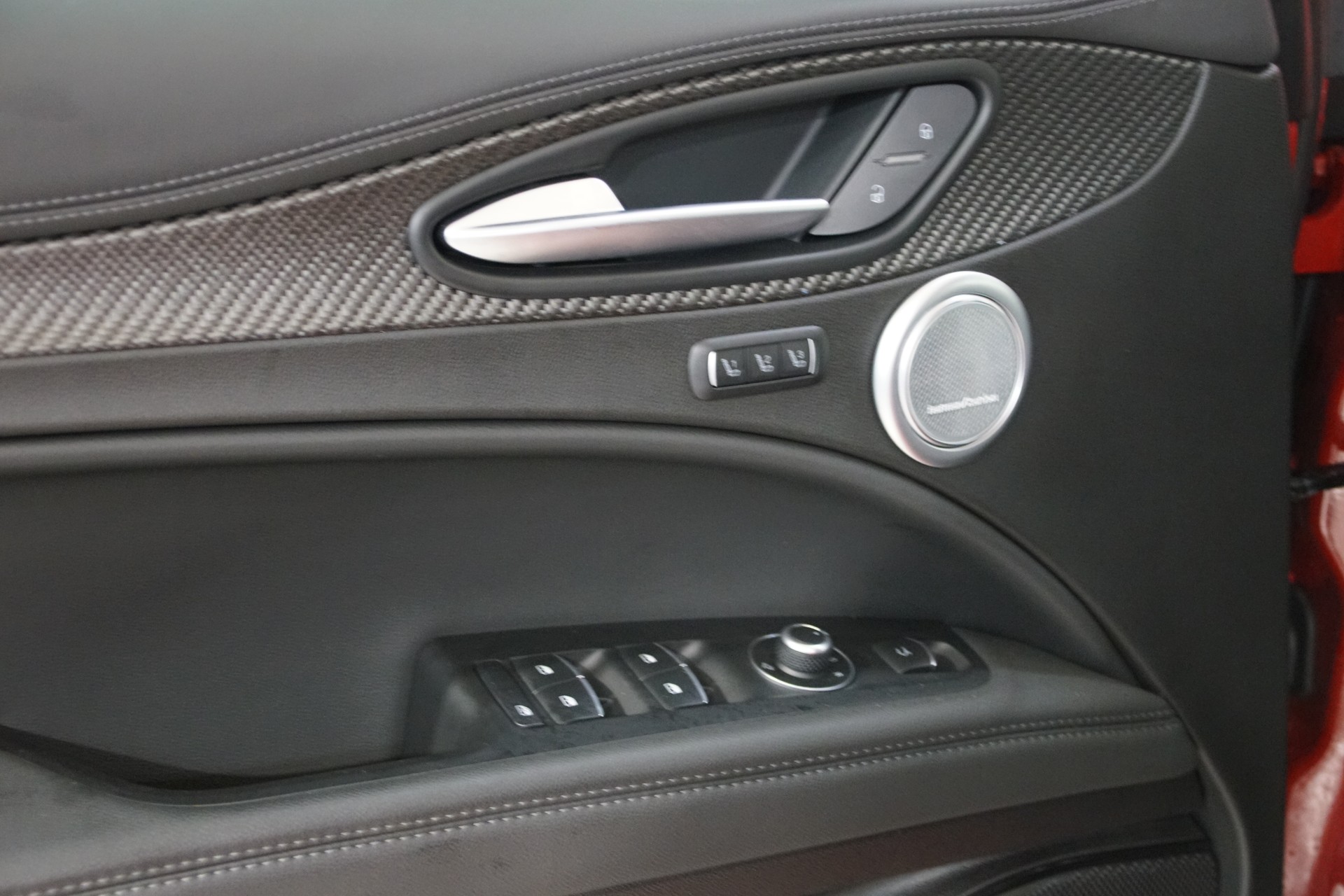 ALFA ROMEO Stelvio 2.9 V6 Quadrifoglio Q4 AT8-image-15