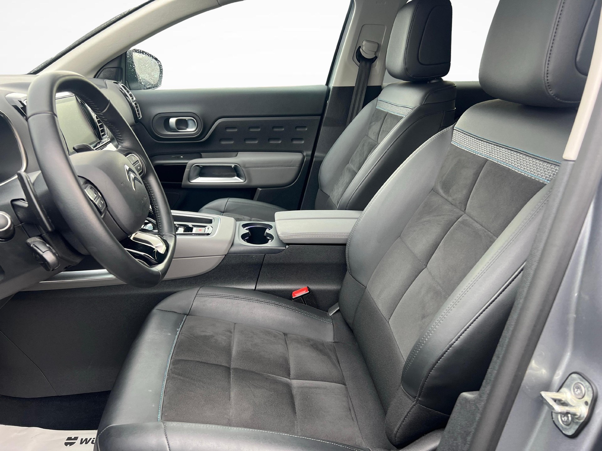 CITROEN C5 Aircross 1.2 PureTech Swiss Edition-image-12