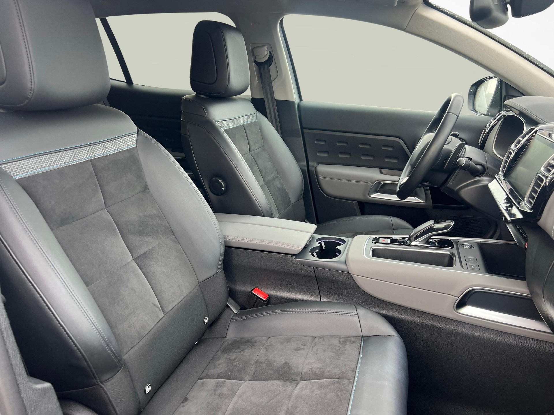 CITROEN C5 Aircross 1.2 PureTech Swiss Edition-image-13