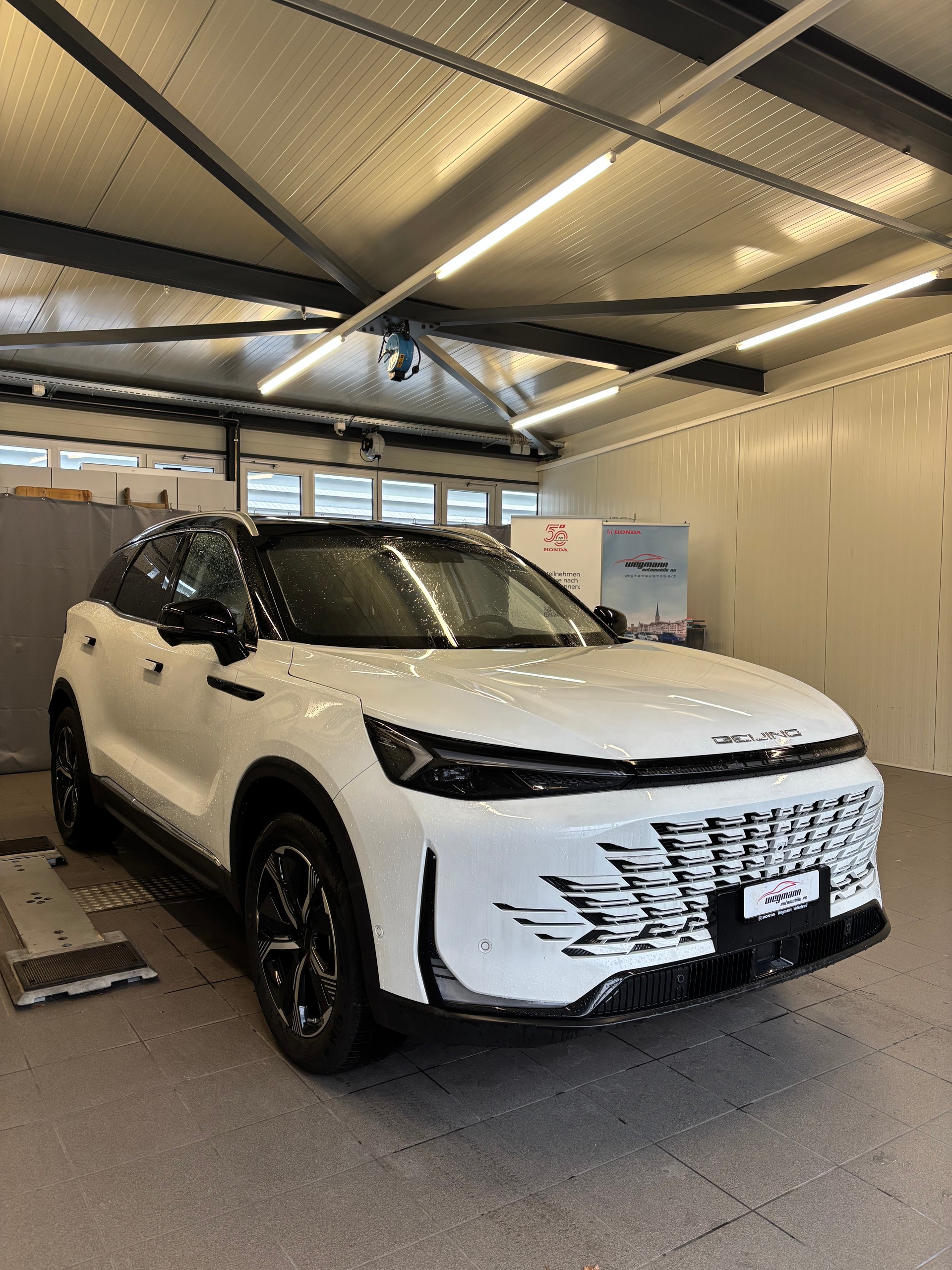 BAIC X7 1.5 Luxury-showroom-element-2