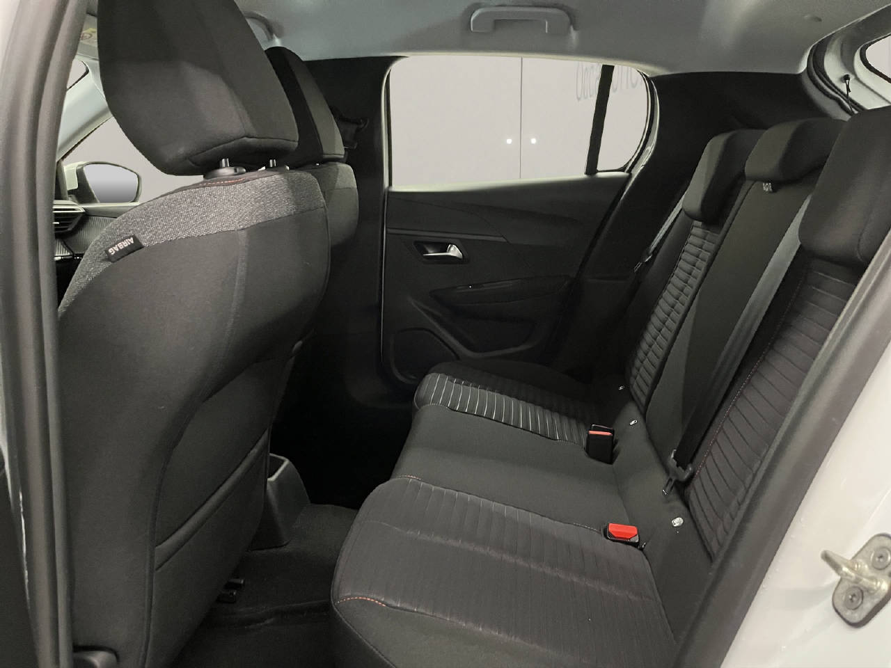 PEUGEOT 208 1.2 100 Active Pack-image-10