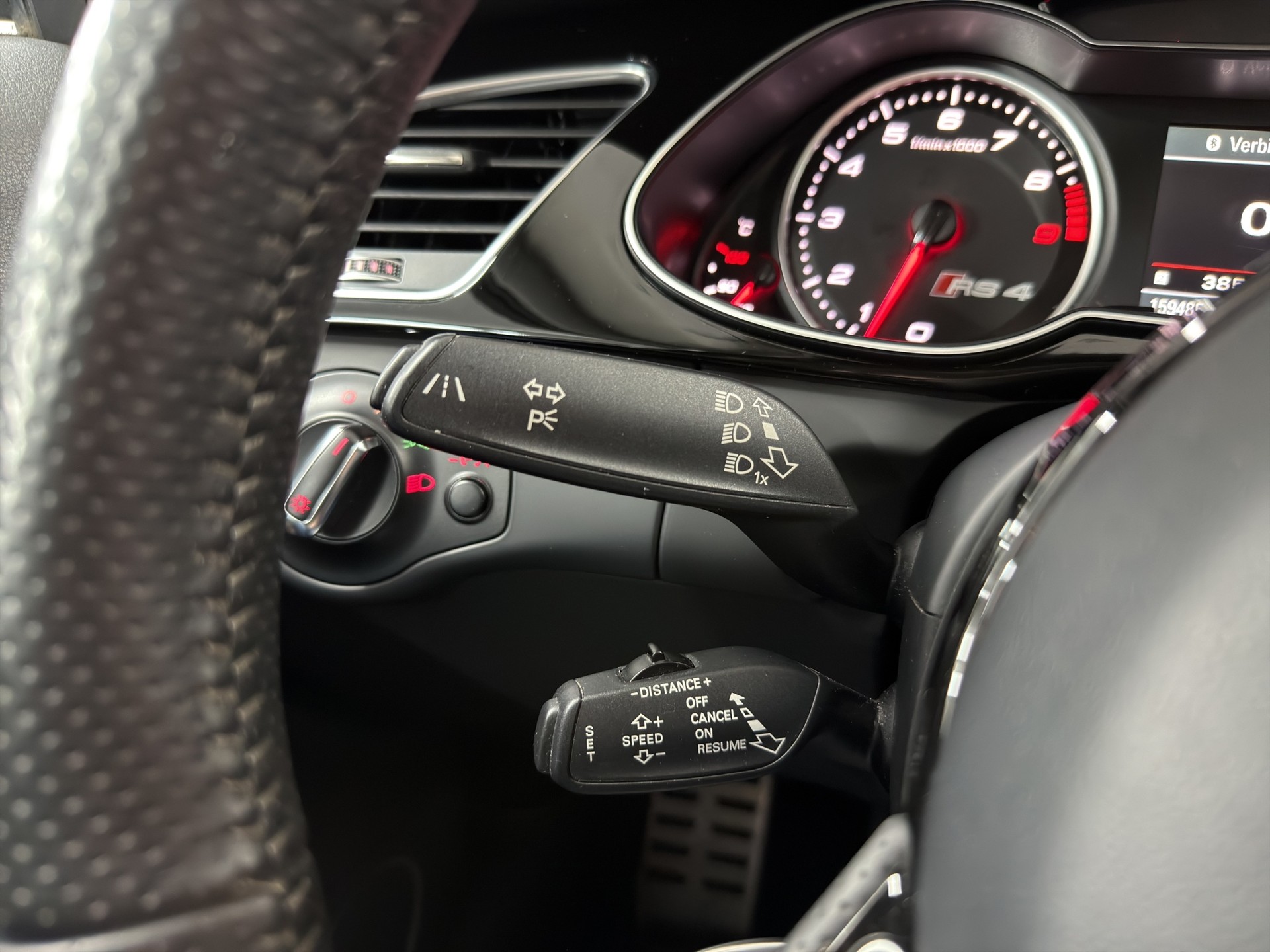 AUDI RS4 Avant 4.2 FSI V8 quattro S-tronic-image-13